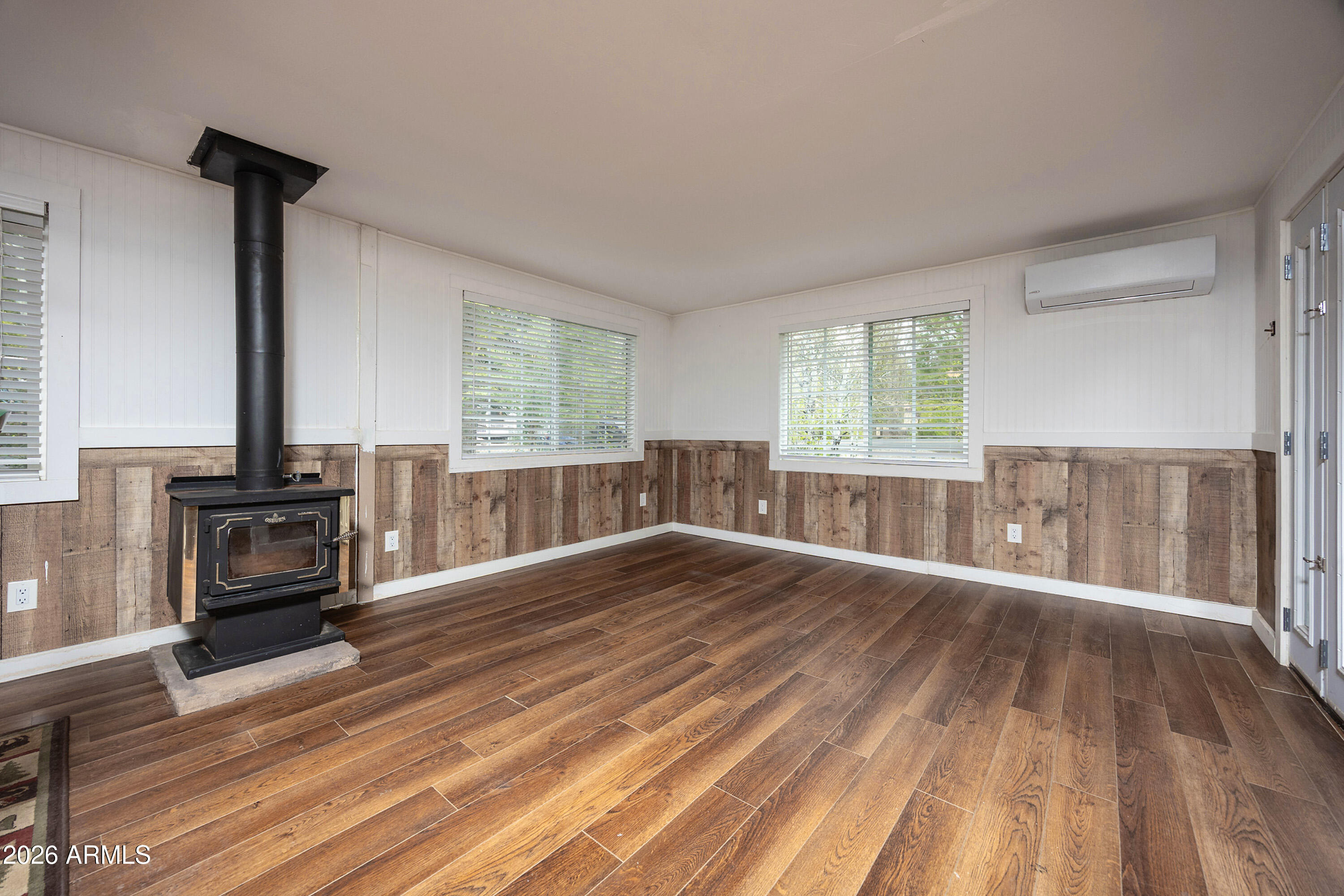 PINEWOOD 5 - Residential