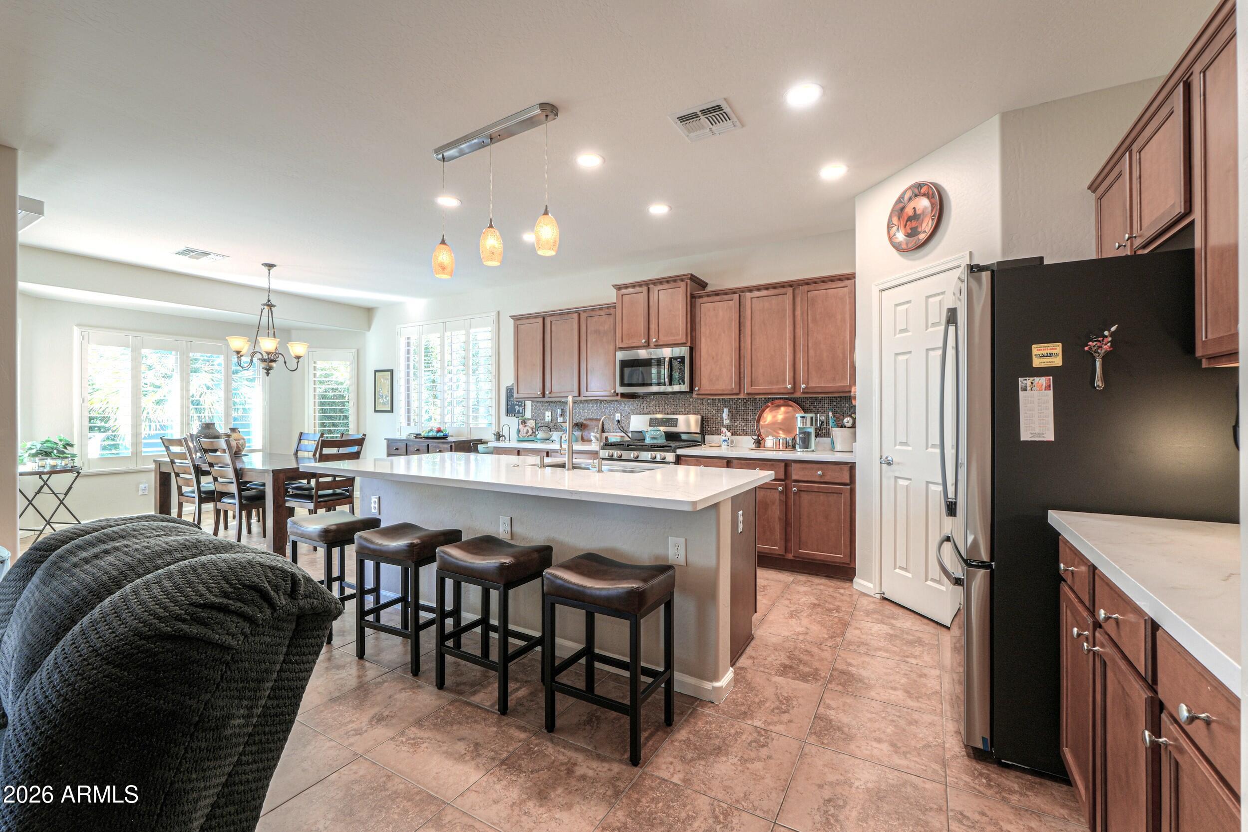 ROBSON RANCH - Residential