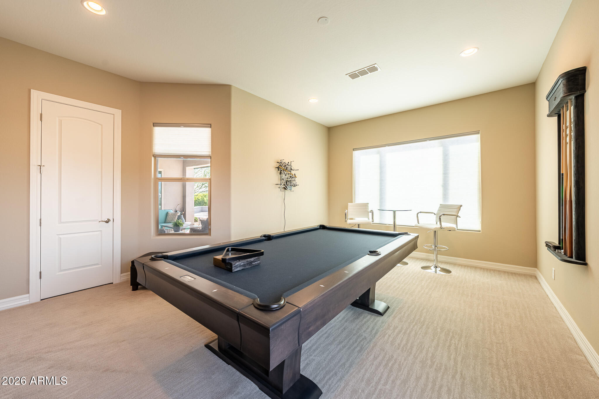 LONE MOUNTAIN - Residential