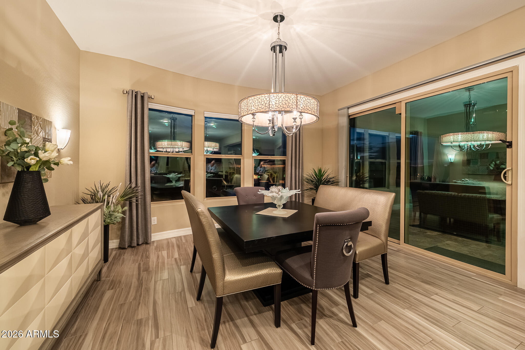 LONE MOUNTAIN - Residential