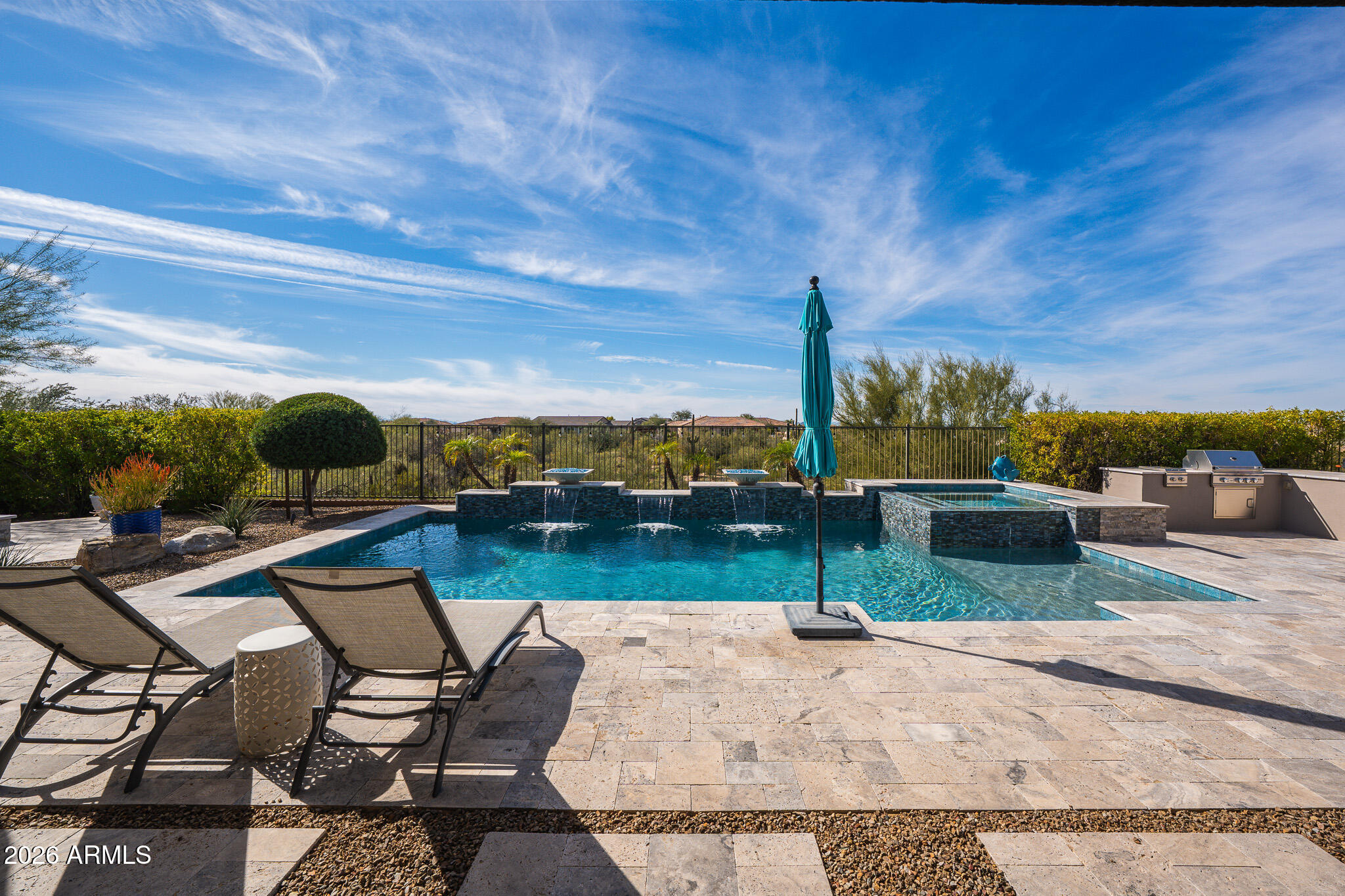 LONE MOUNTAIN - Residential