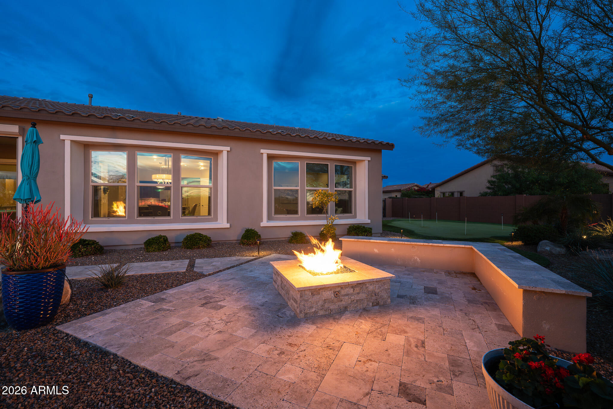 LONE MOUNTAIN - Residential