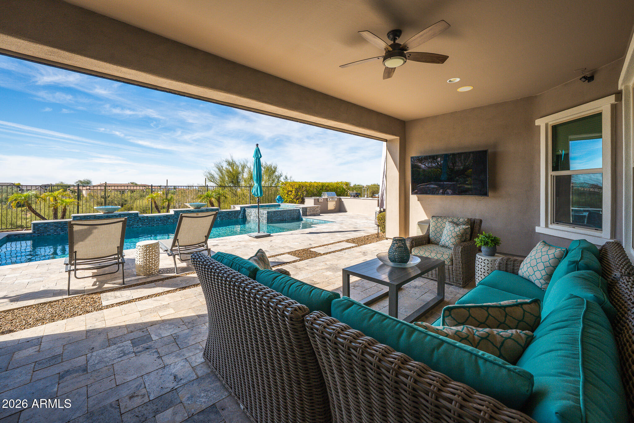 LONE MOUNTAIN - Residential