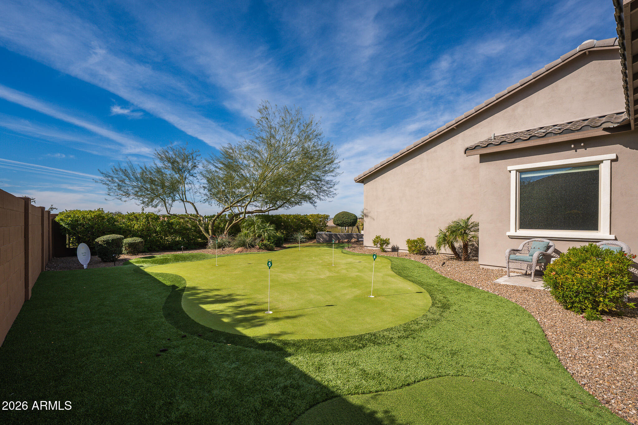 LONE MOUNTAIN - Residential