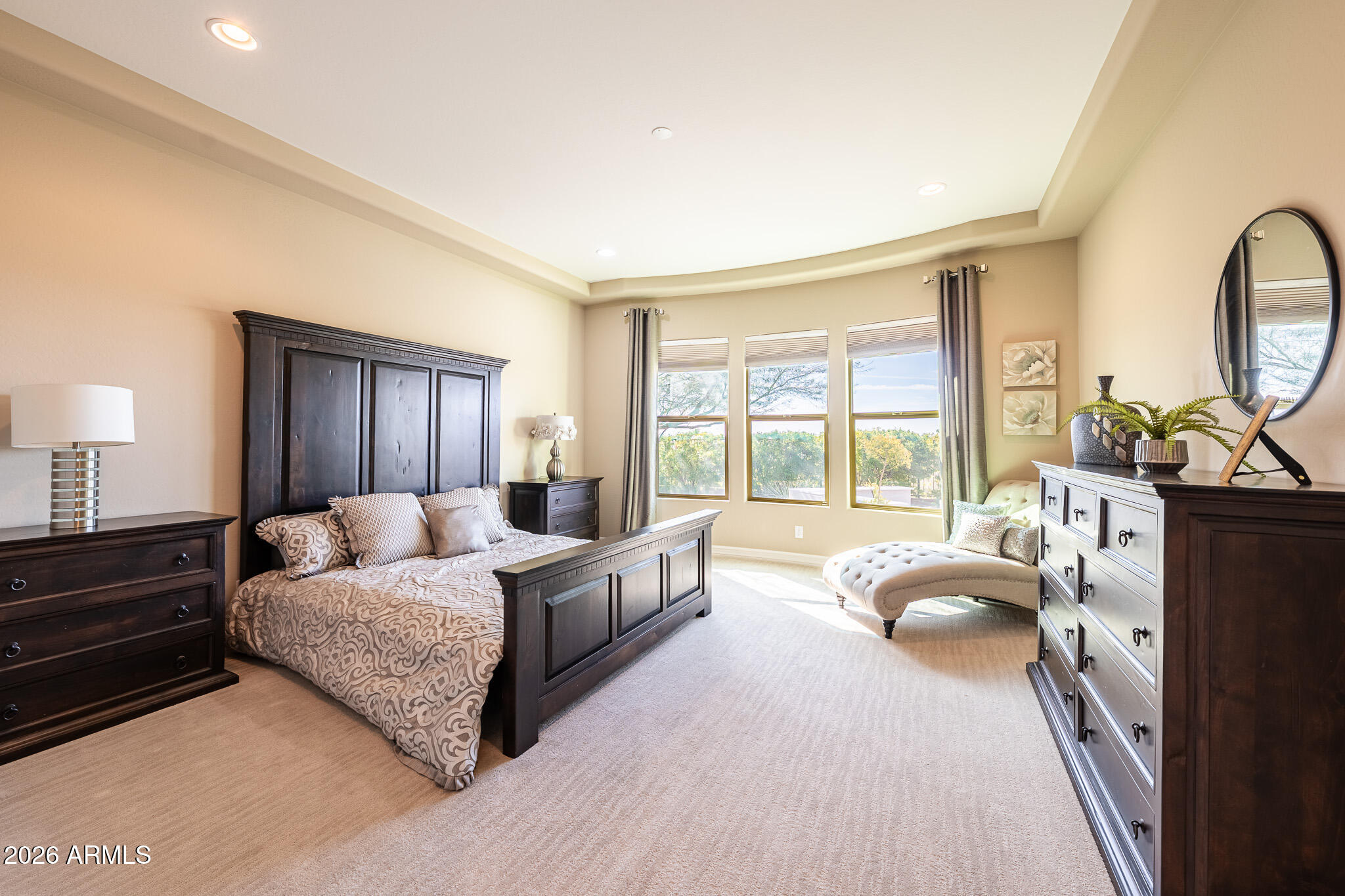 LONE MOUNTAIN - Residential