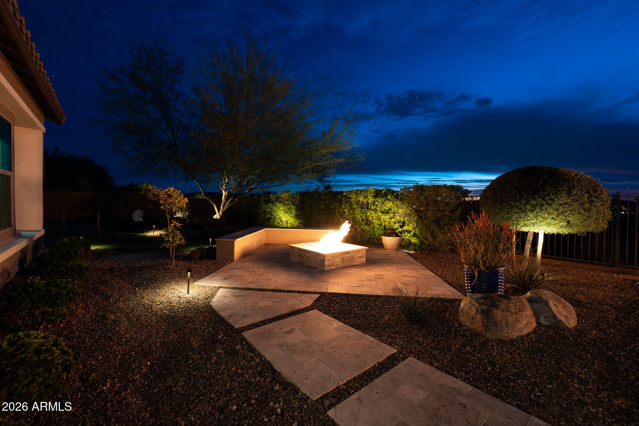LONE MOUNTAIN - Residential