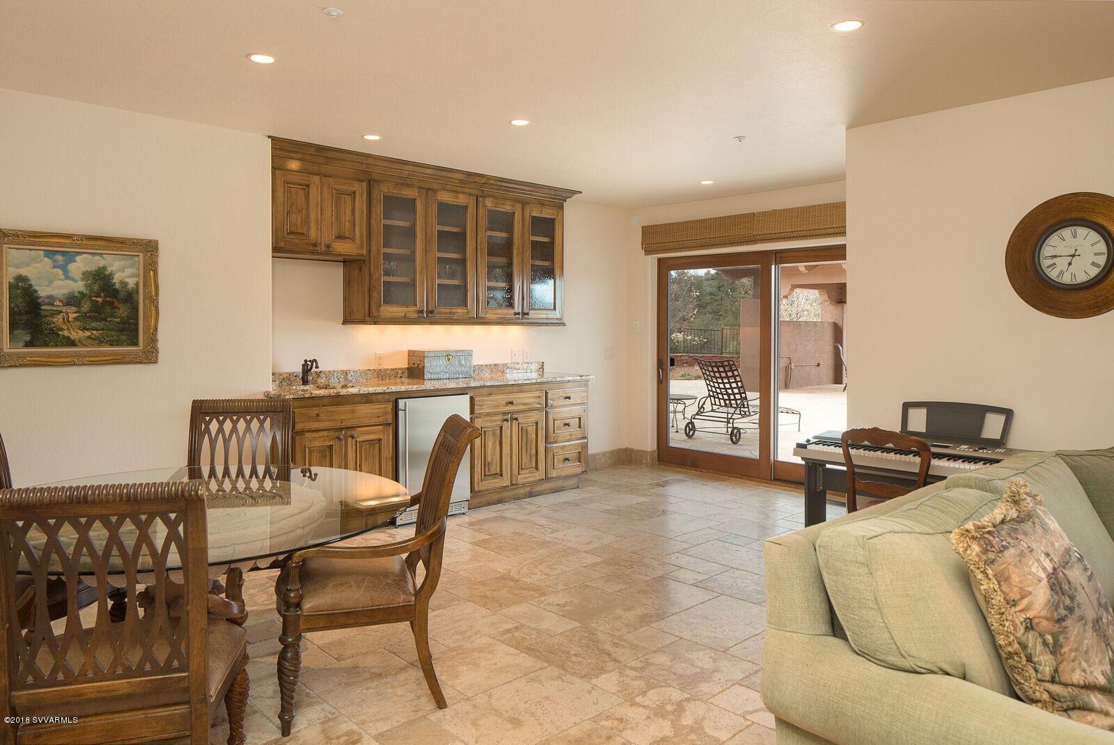 Back-O-Beyond Ran - Residential