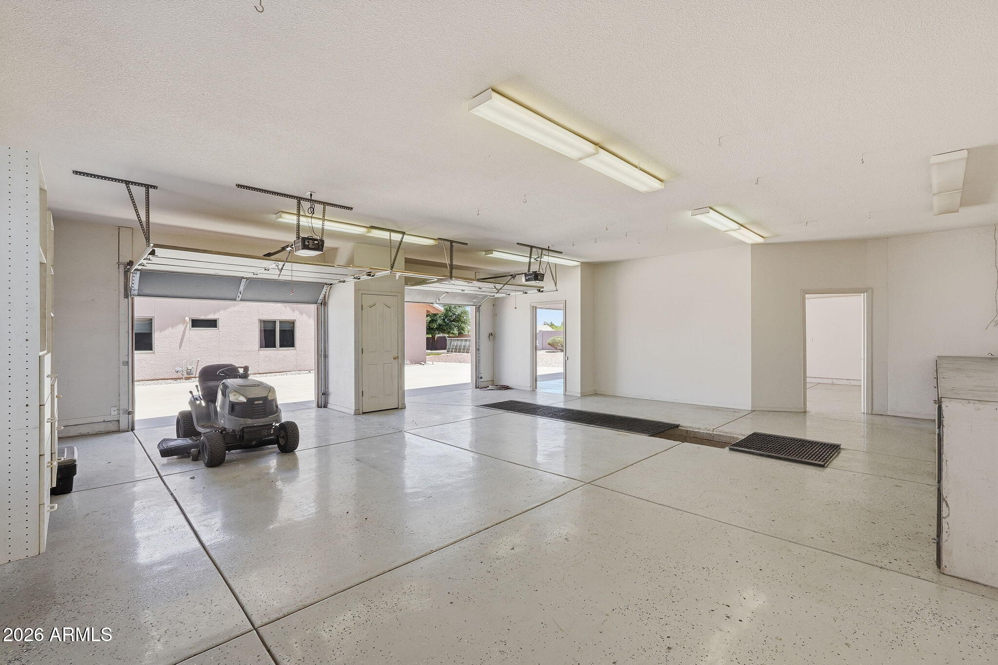 MOUNTAIN SHADOWS PHASE C - Residential
