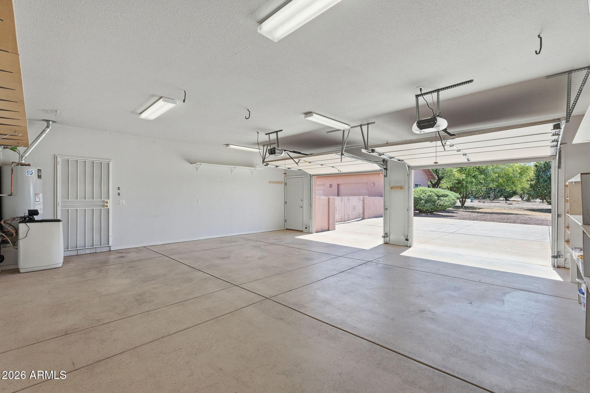MOUNTAIN SHADOWS PHASE C - Residential