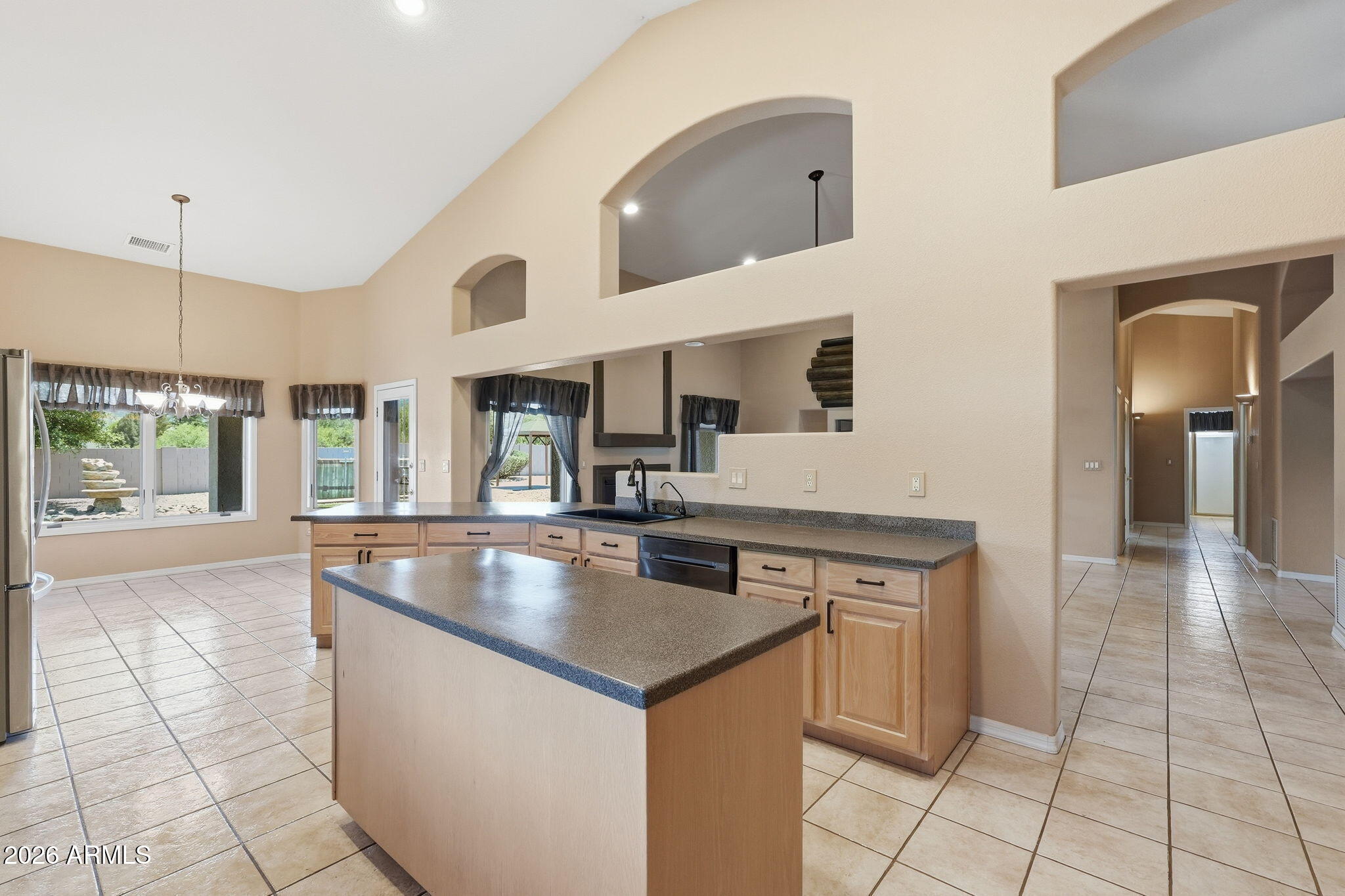 MOUNTAIN SHADOWS PHASE C - Residential