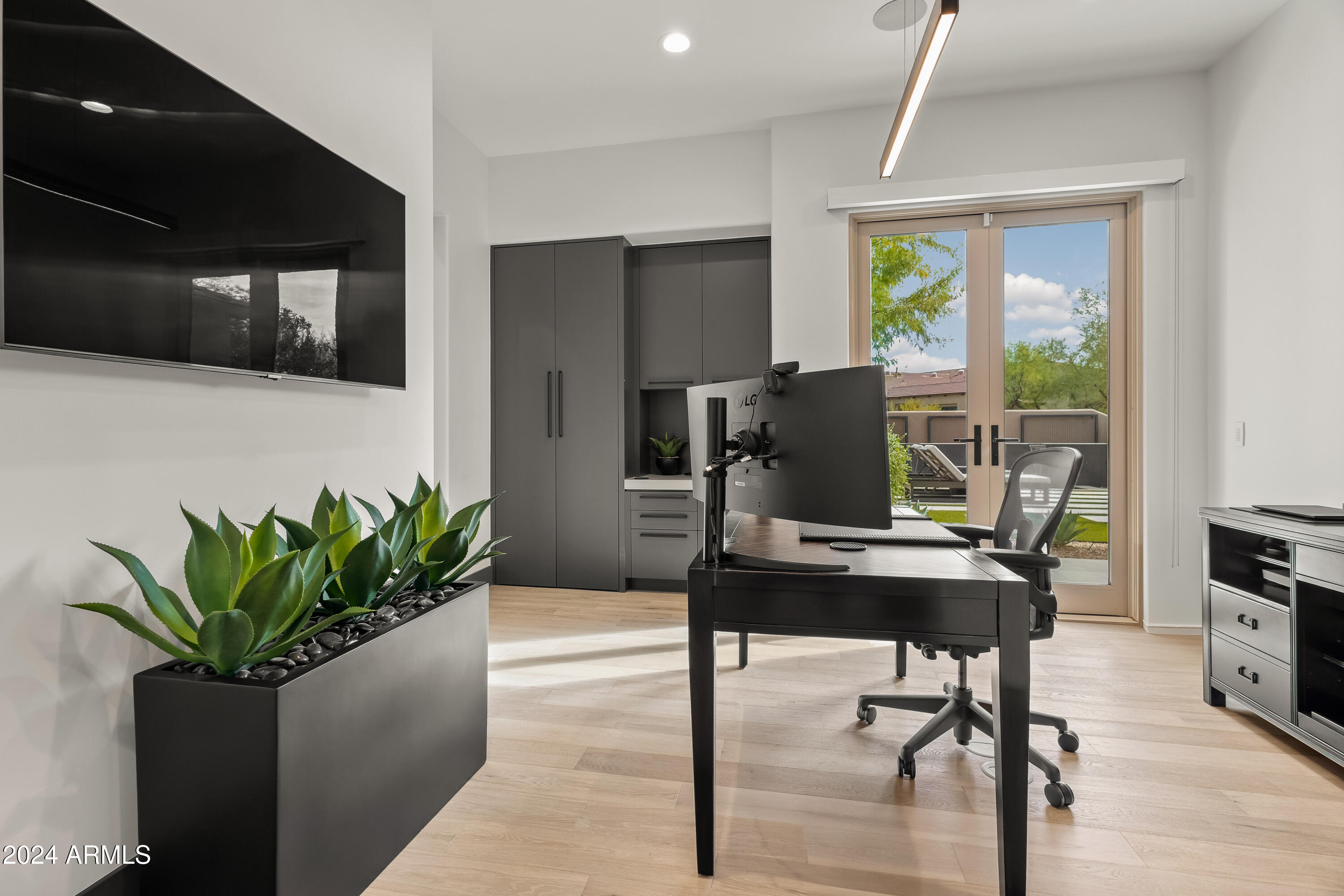 DC RANCH - Residential