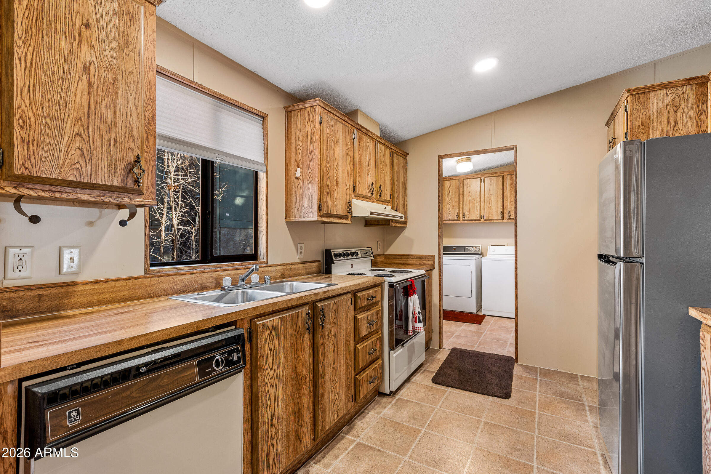 PINEWOOD Unit 7, Lot 100 - Residential