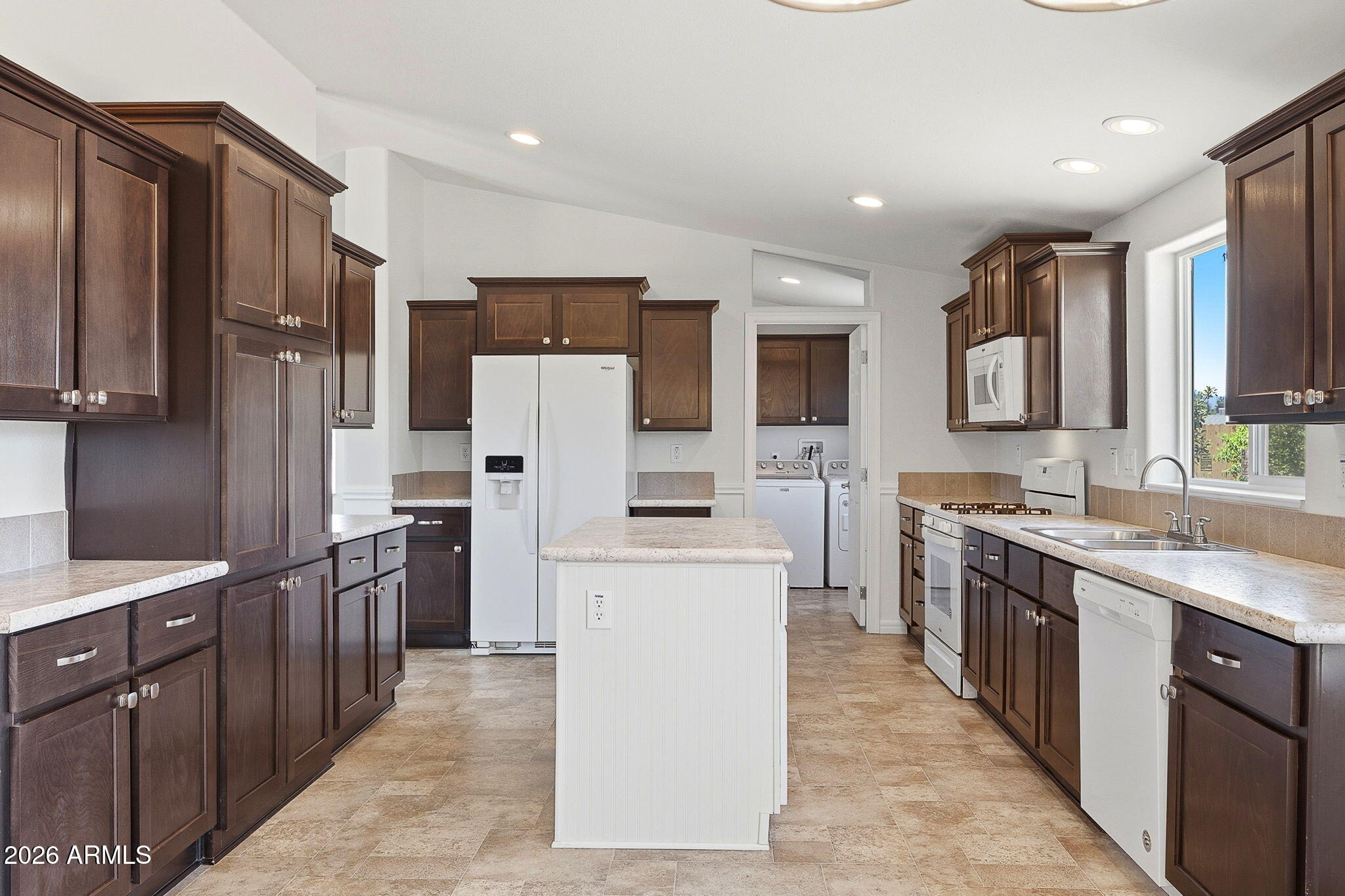 CHINO LAKES UNIT 3 - Residential