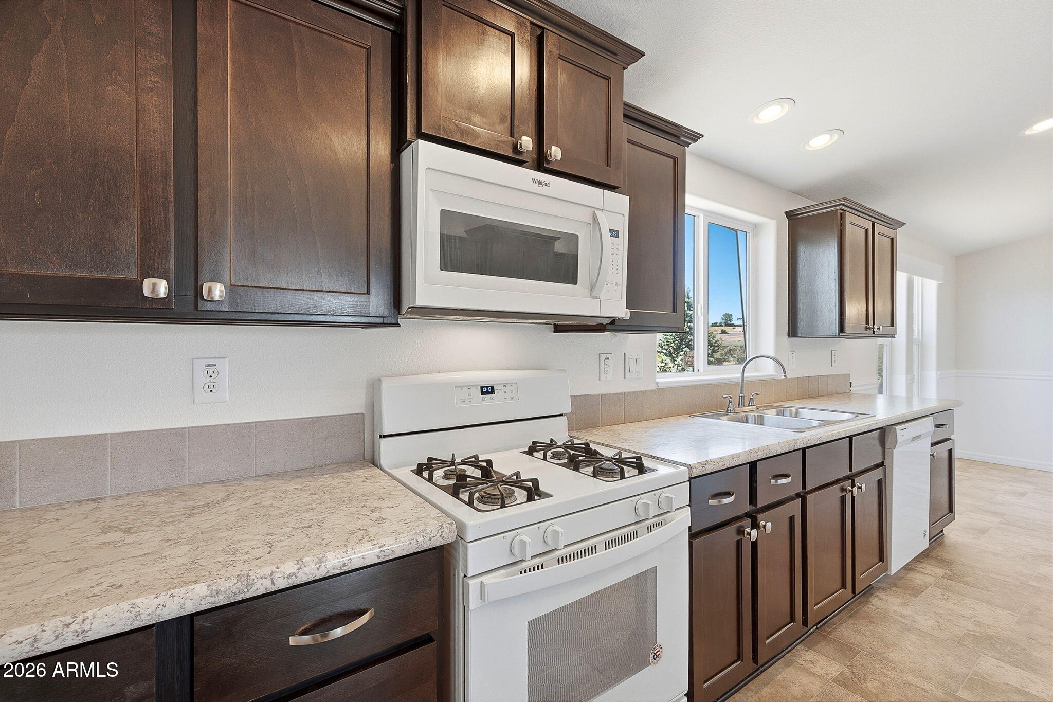 CHINO LAKES UNIT 3 - Residential