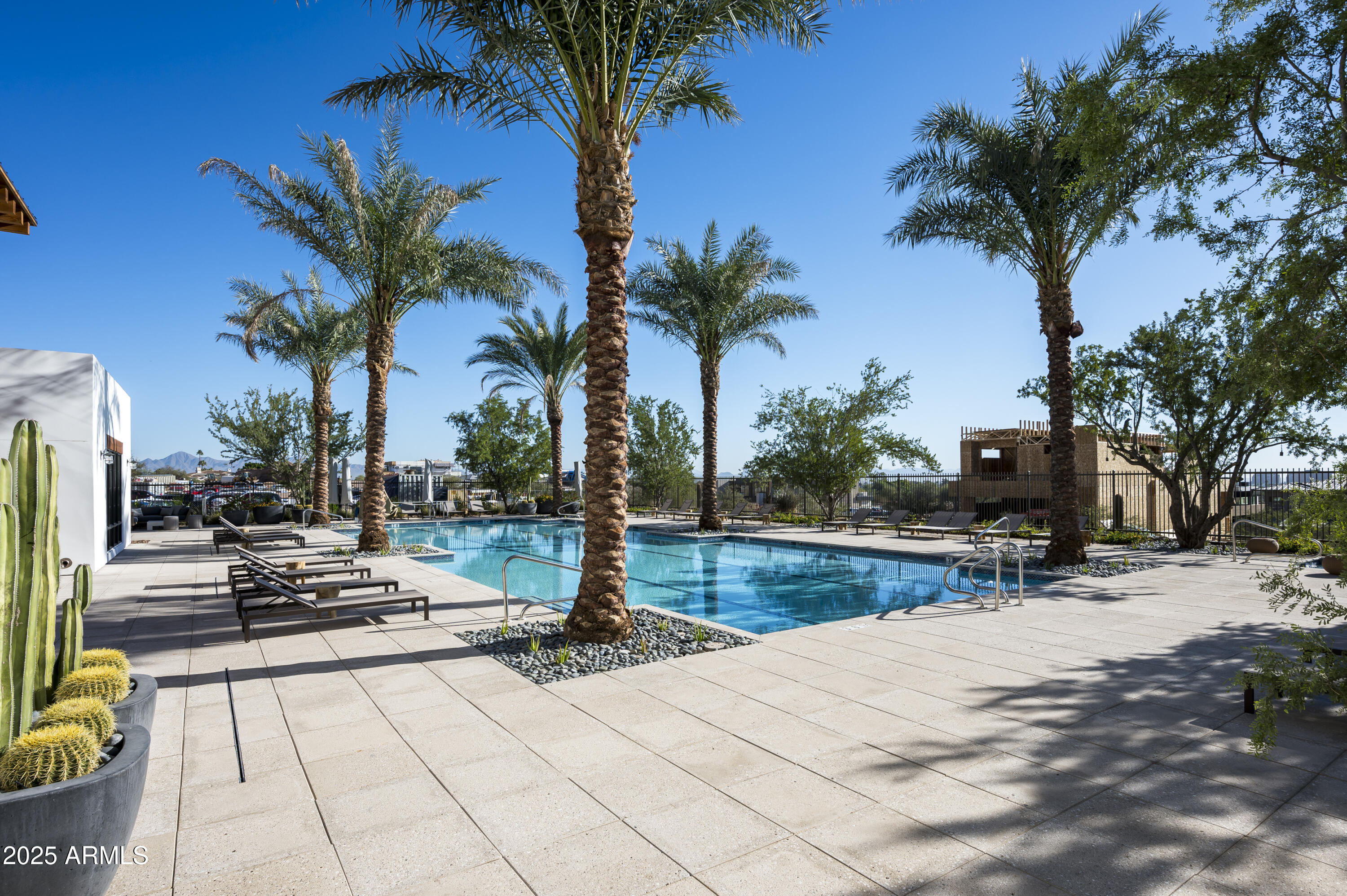 PHOENICIAN - Residential