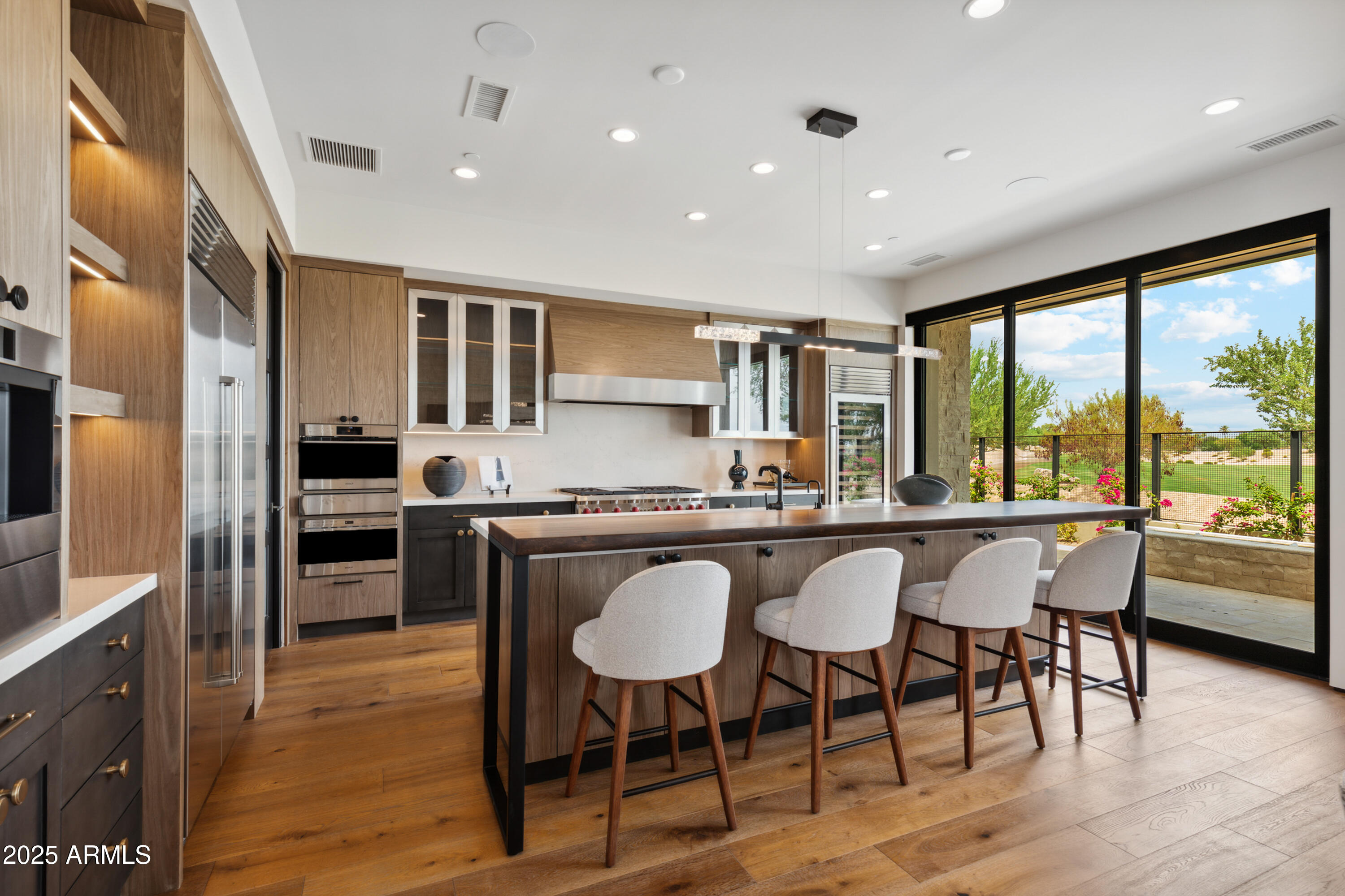 PHOENICIAN - Residential