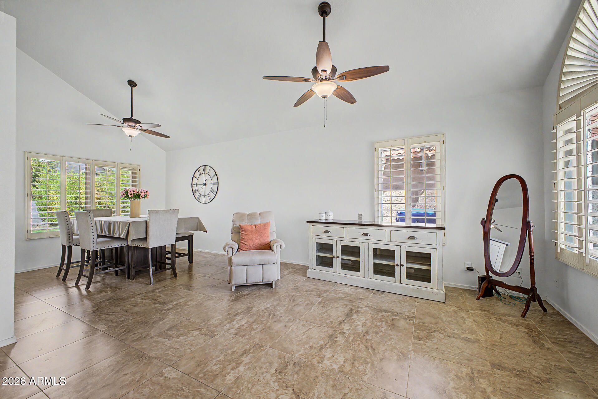 ISLANDS PATIO HOMES B AMD LOT 95-192 TR C-E - Residential