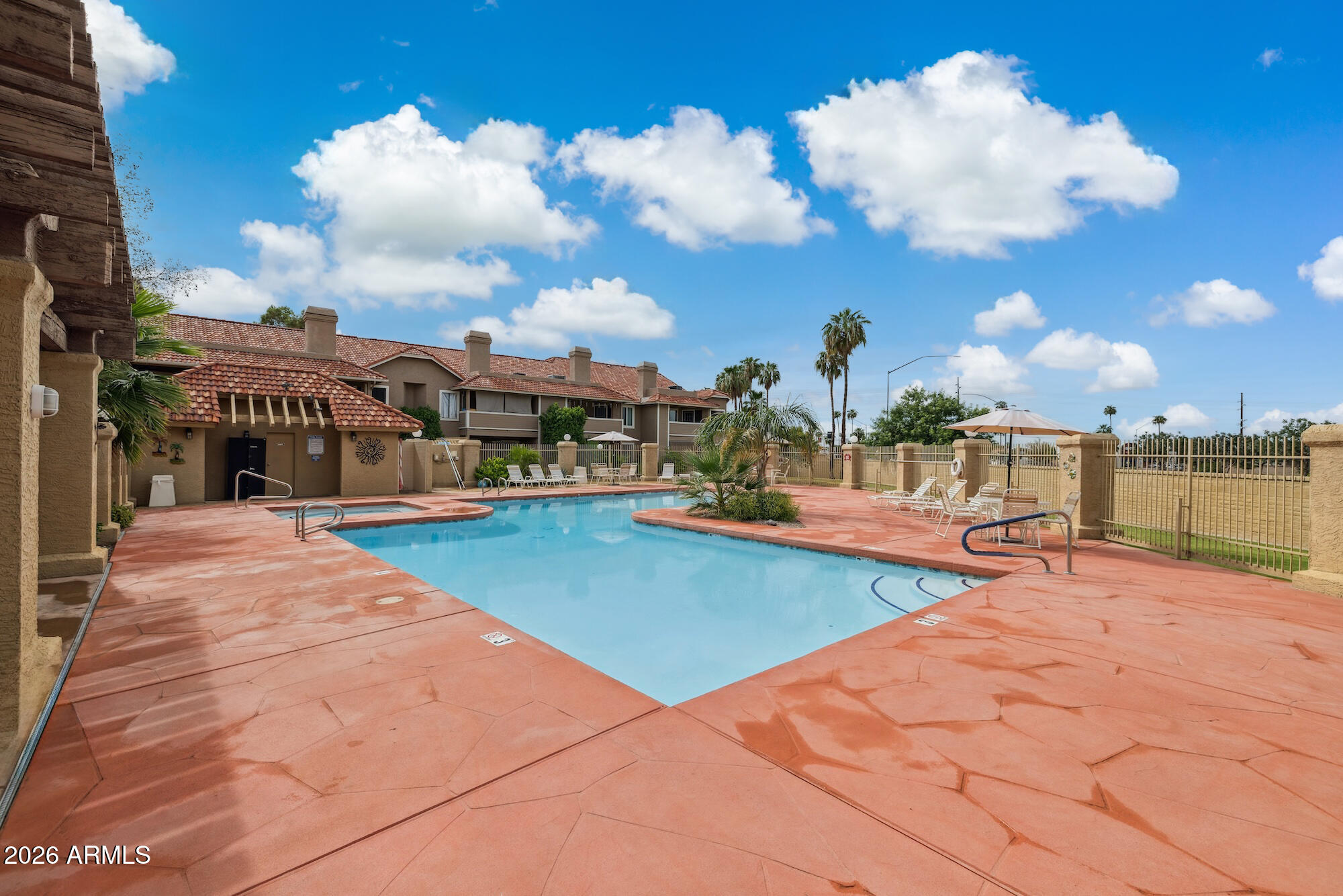 ALTA MESA CHATEAUX AMD - Residential
