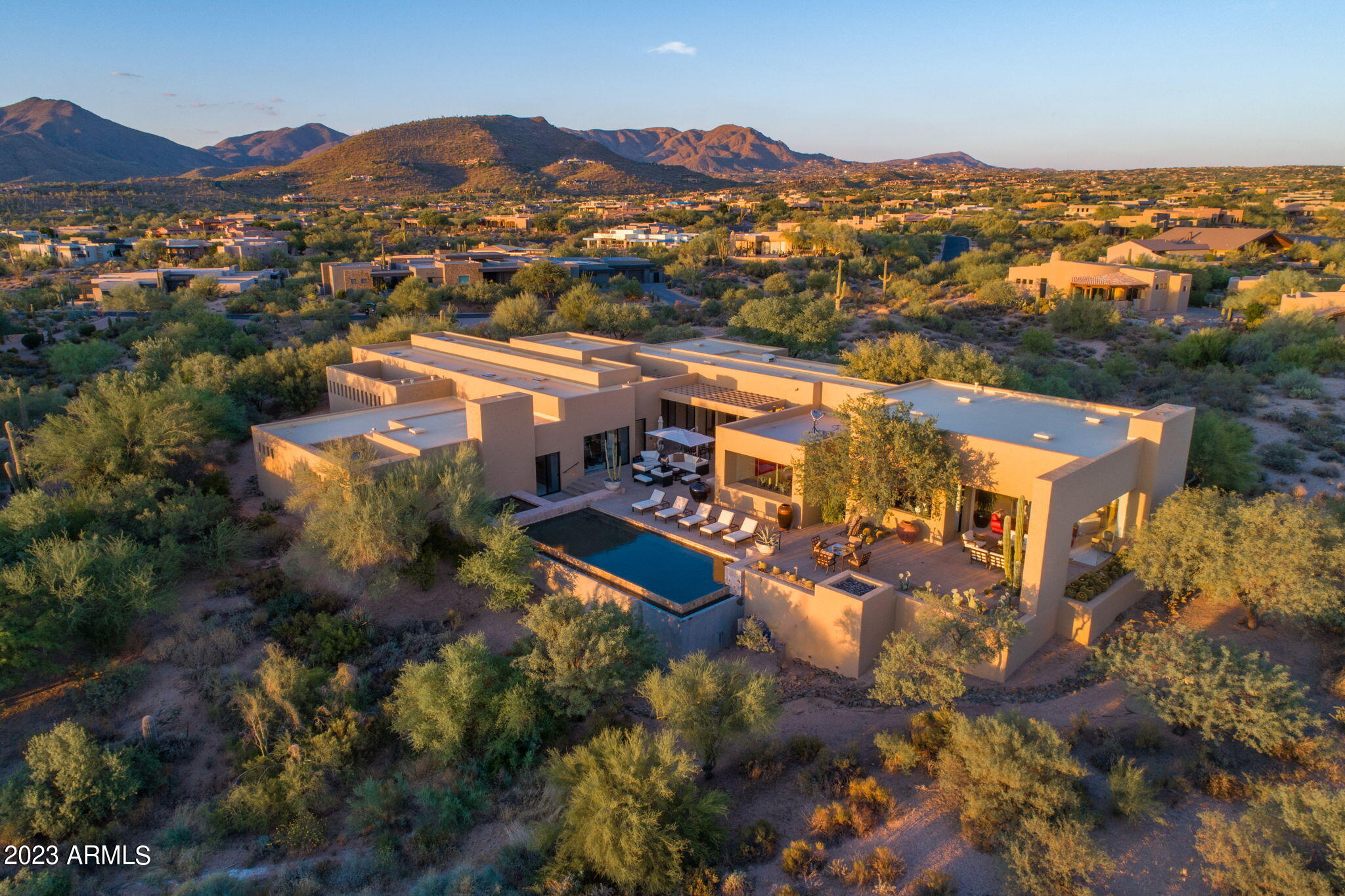 DESERT MOUNTAIN - Residential