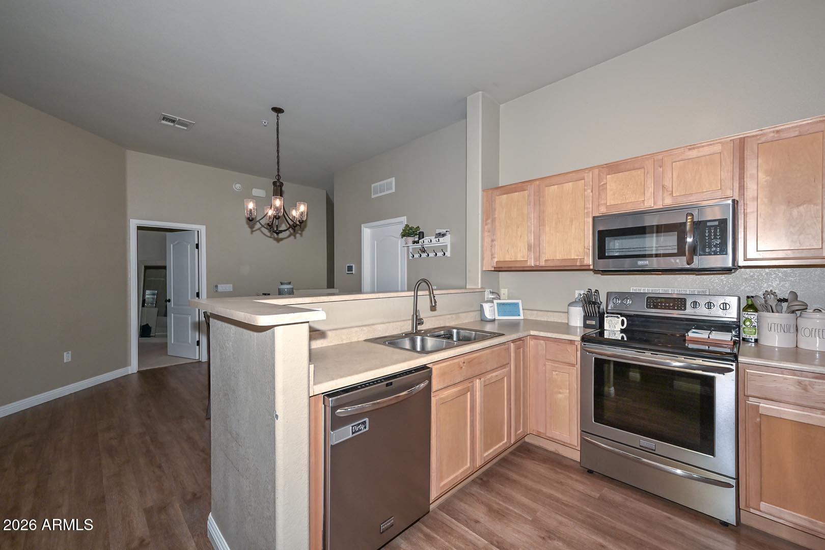 VILLAGIO AT HAPPY VALLEY CONDOMINIUM - Residential