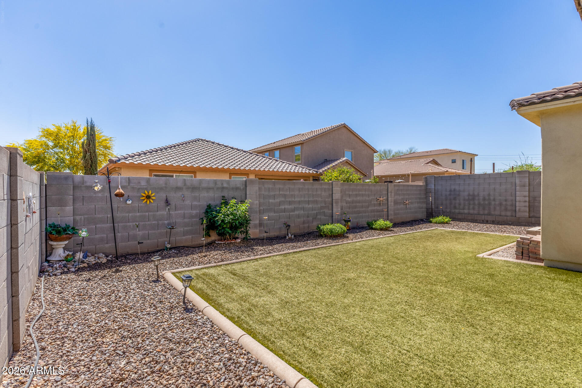 3 J'S COUNTRY ESTATES - Residential