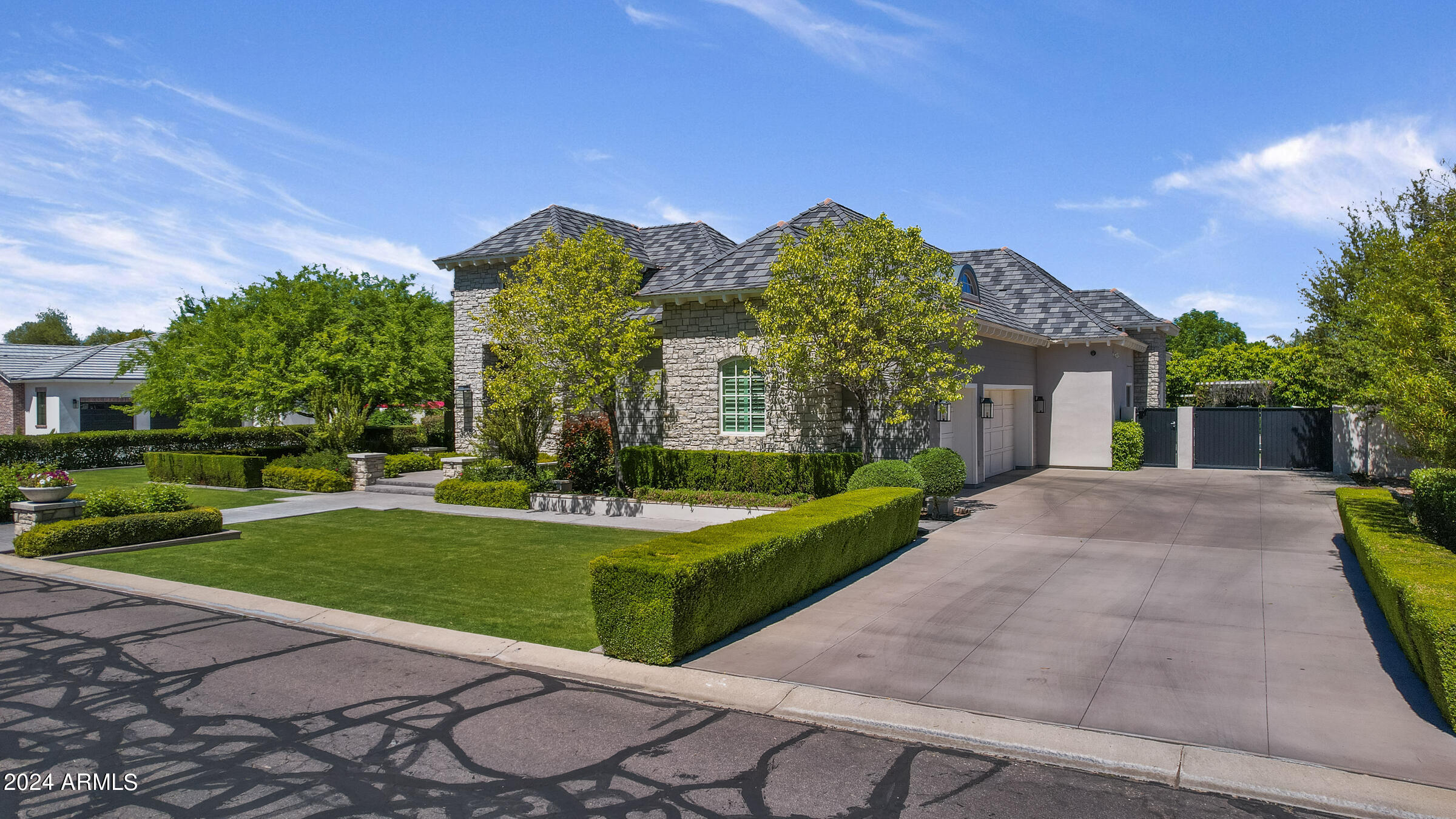 CIRCLE G AT HIGHLANDS WEST - Residential