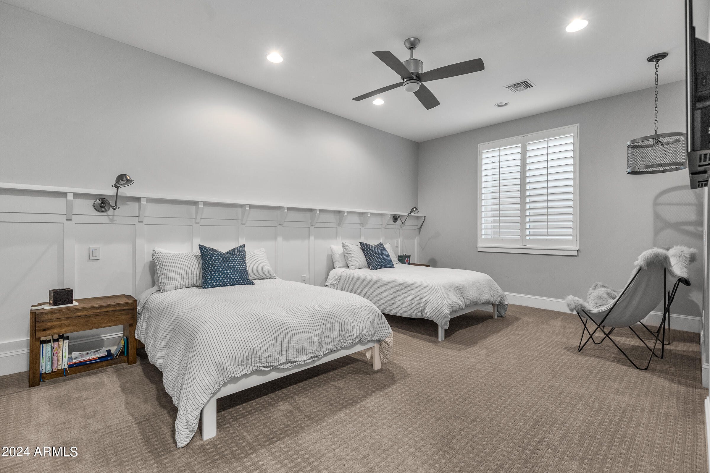 CIRCLE G AT HIGHLANDS WEST - Residential