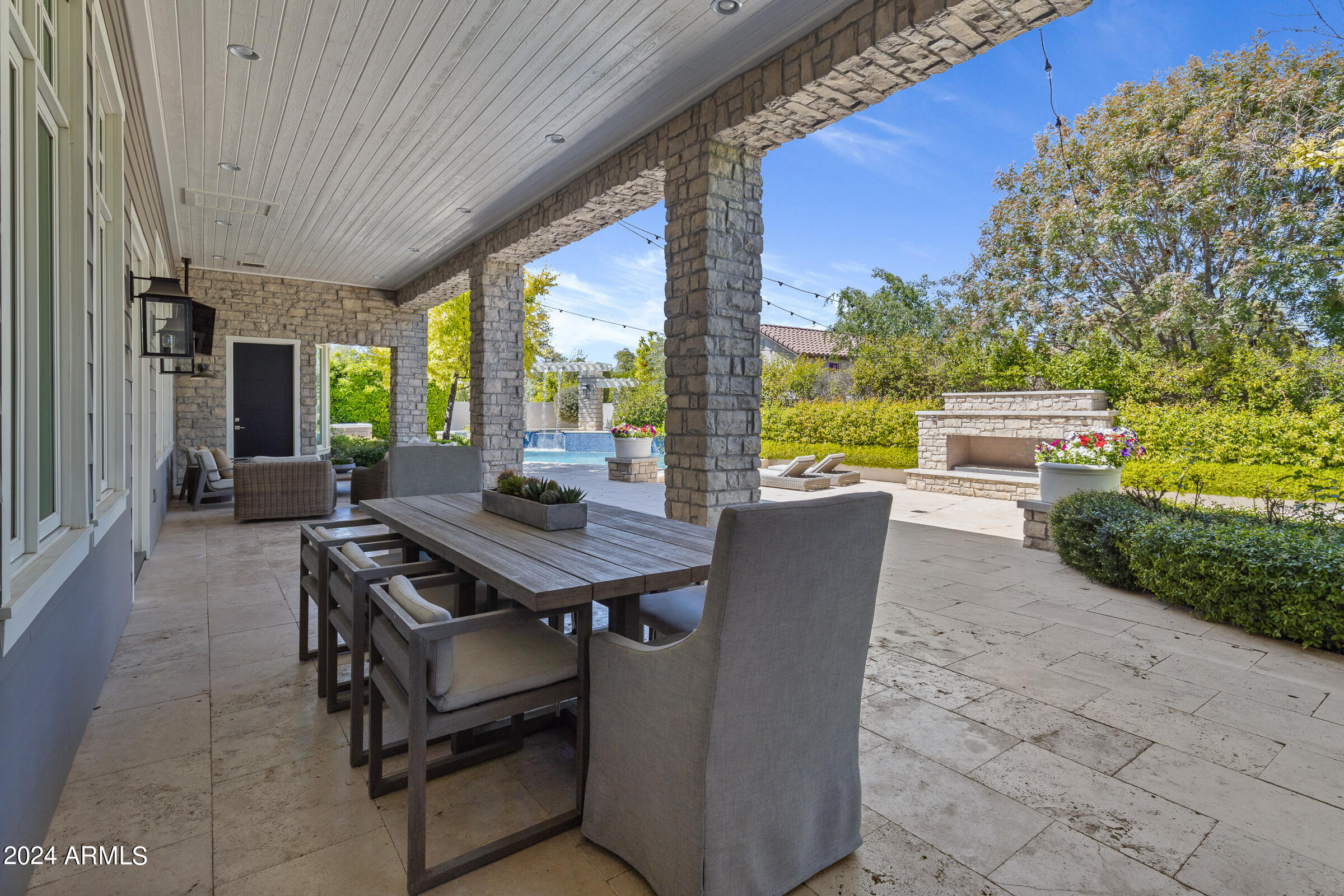 CIRCLE G AT HIGHLANDS WEST - Residential