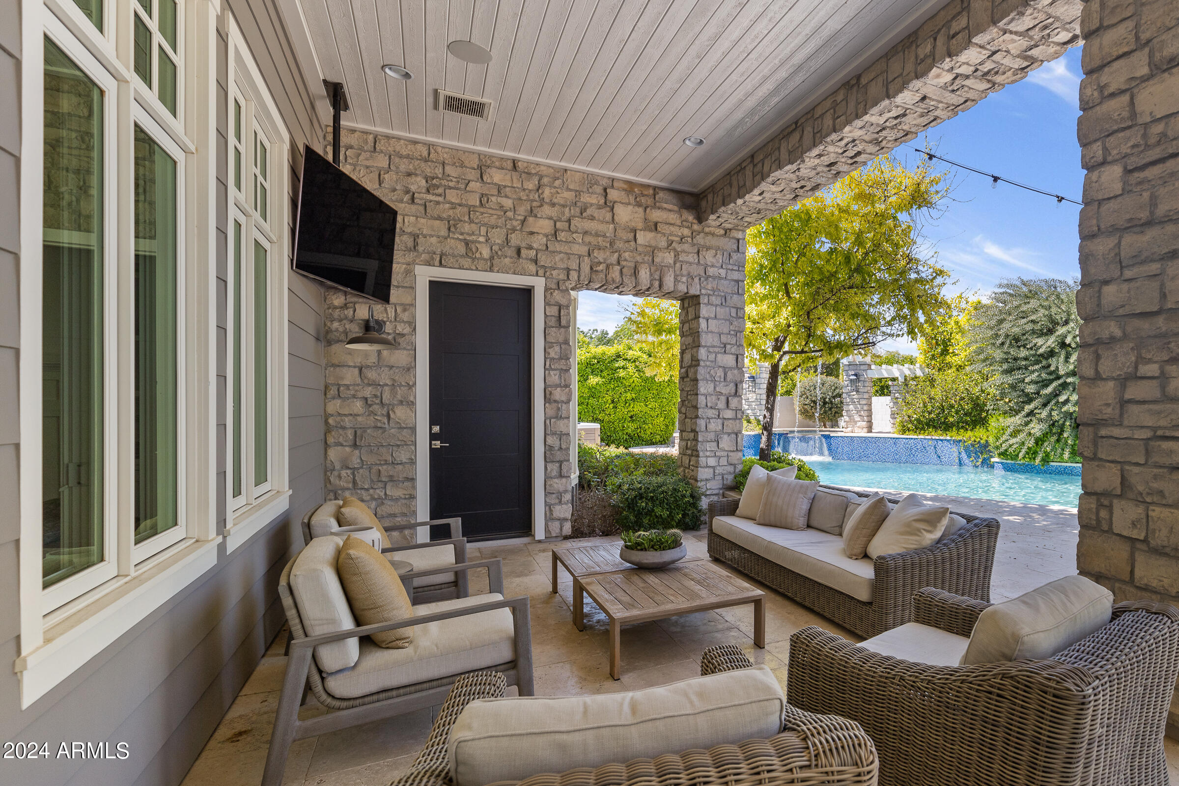 CIRCLE G AT HIGHLANDS WEST - Residential
