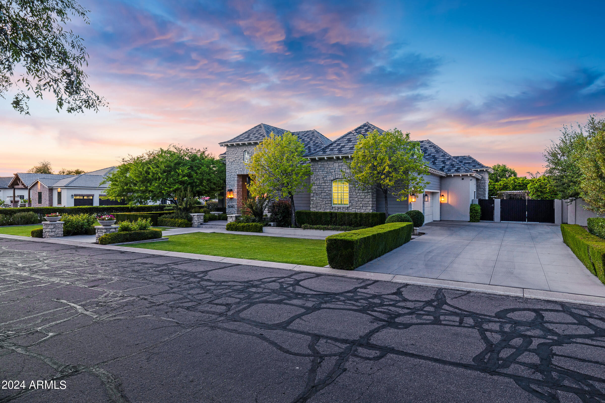 CIRCLE G AT HIGHLANDS WEST - Residential