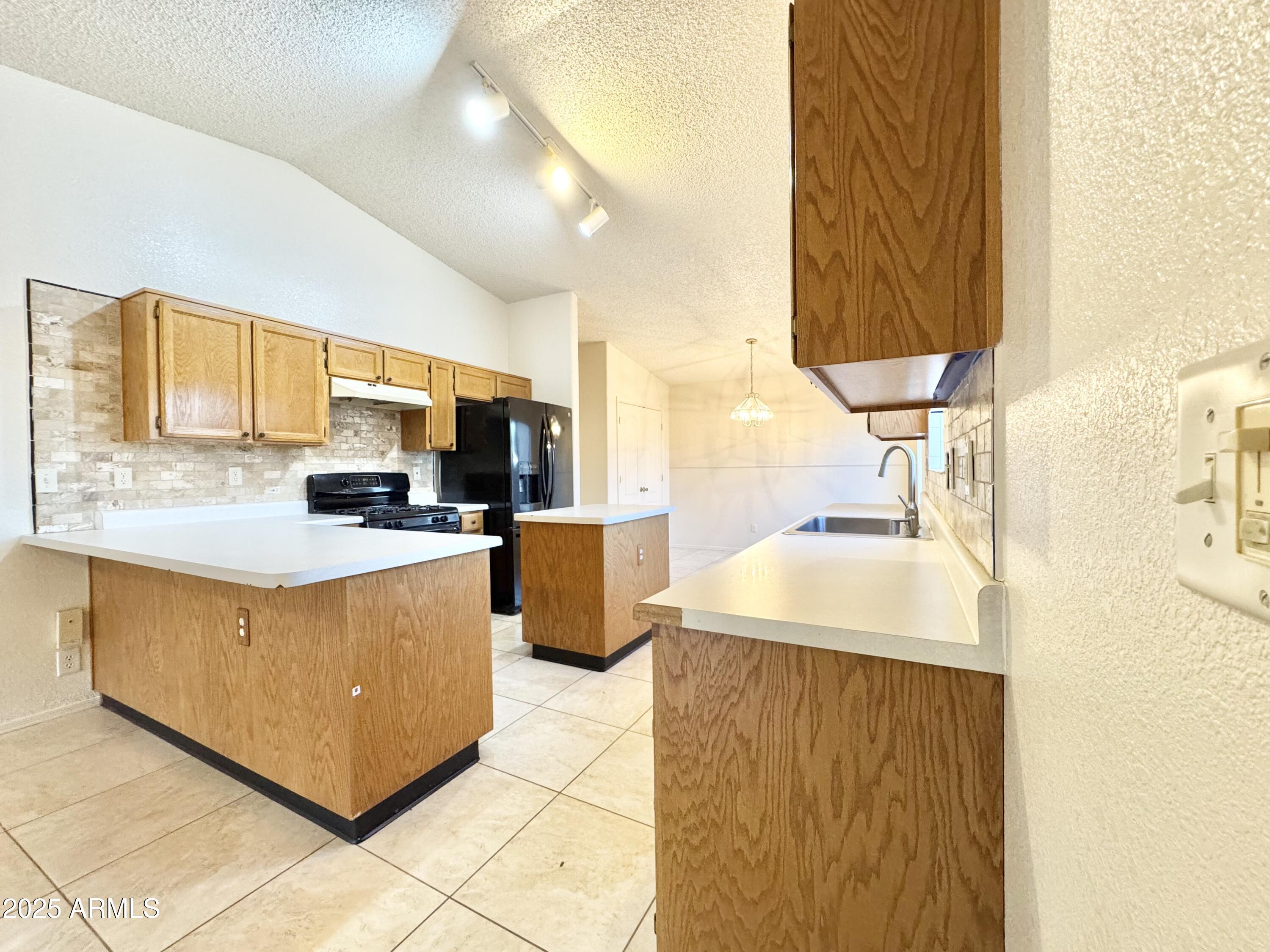 MISSION HILLS ESTATES PHASE 4 - Residential