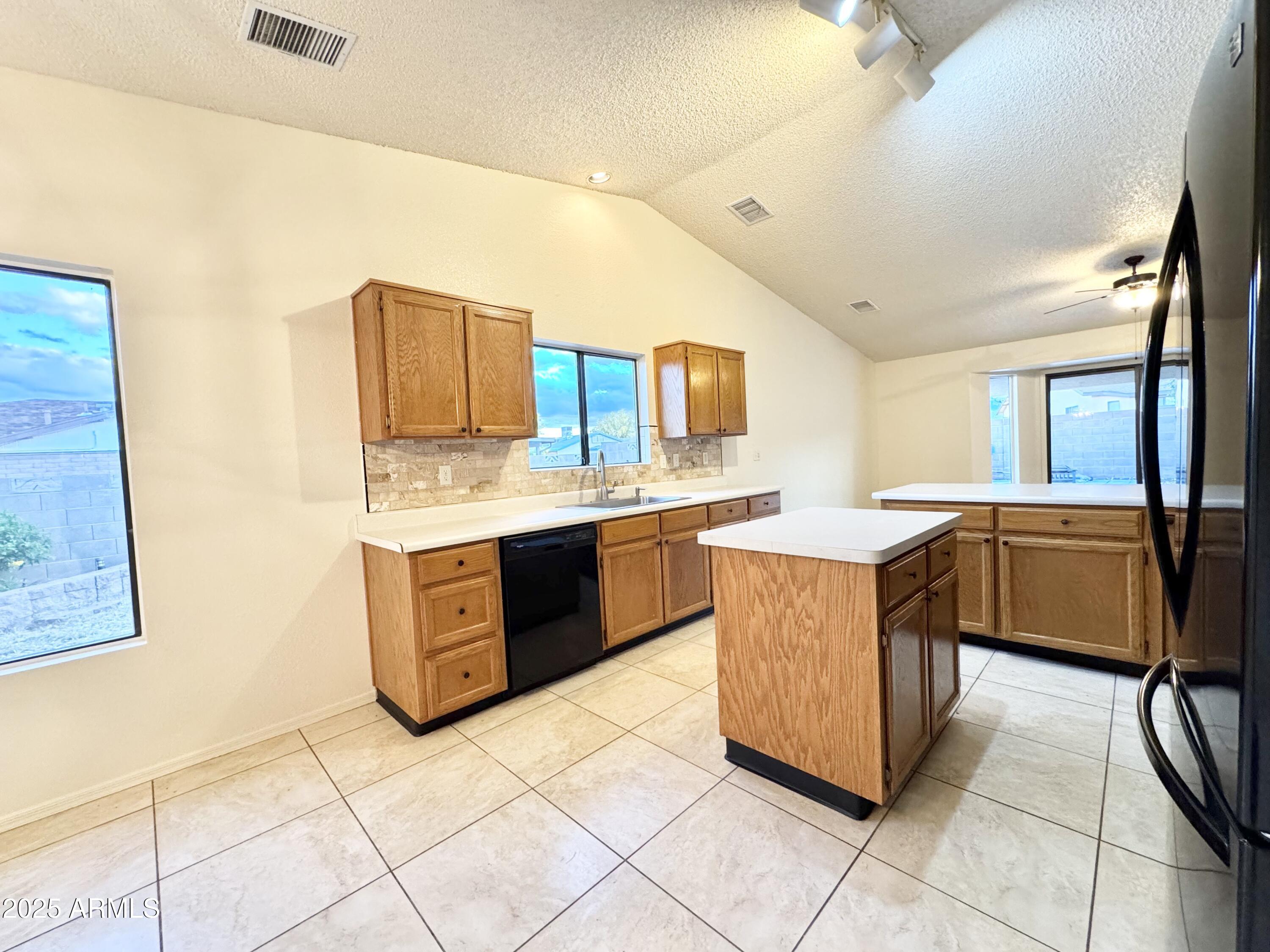MISSION HILLS ESTATES PHASE 4 - Residential