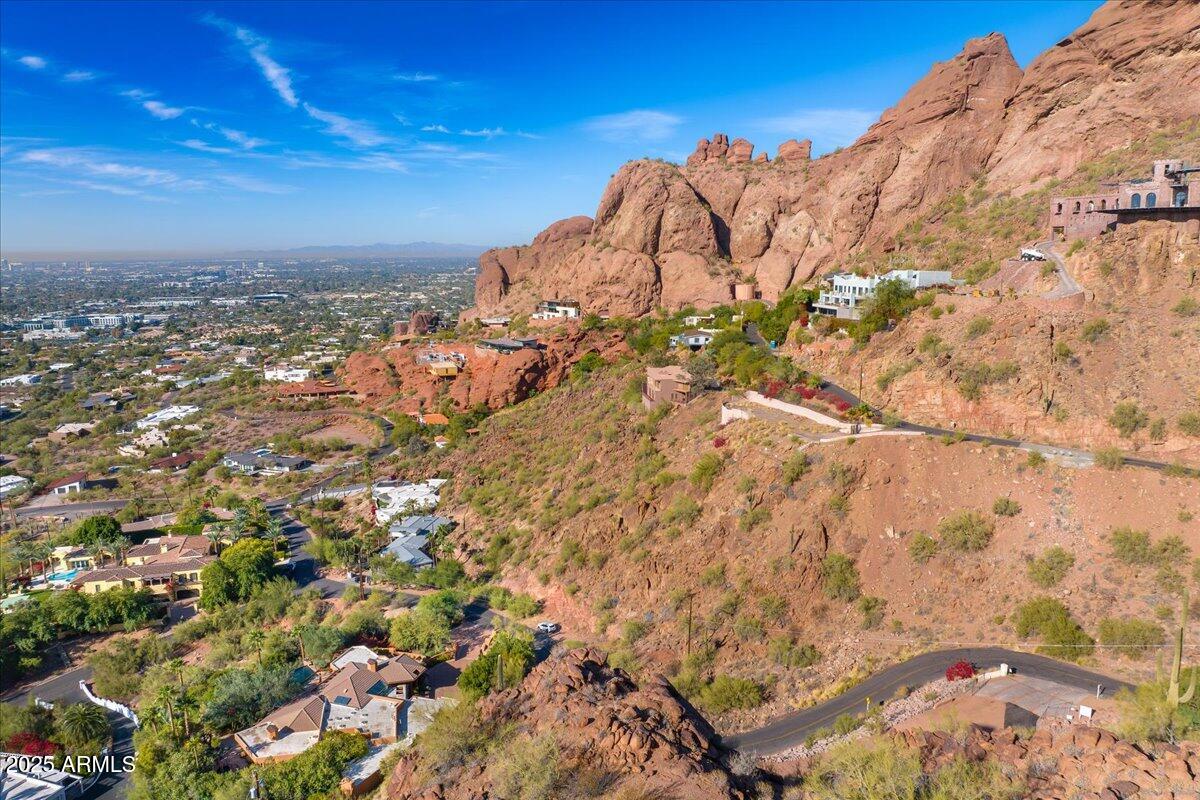 RED ROCK NORTH - Land