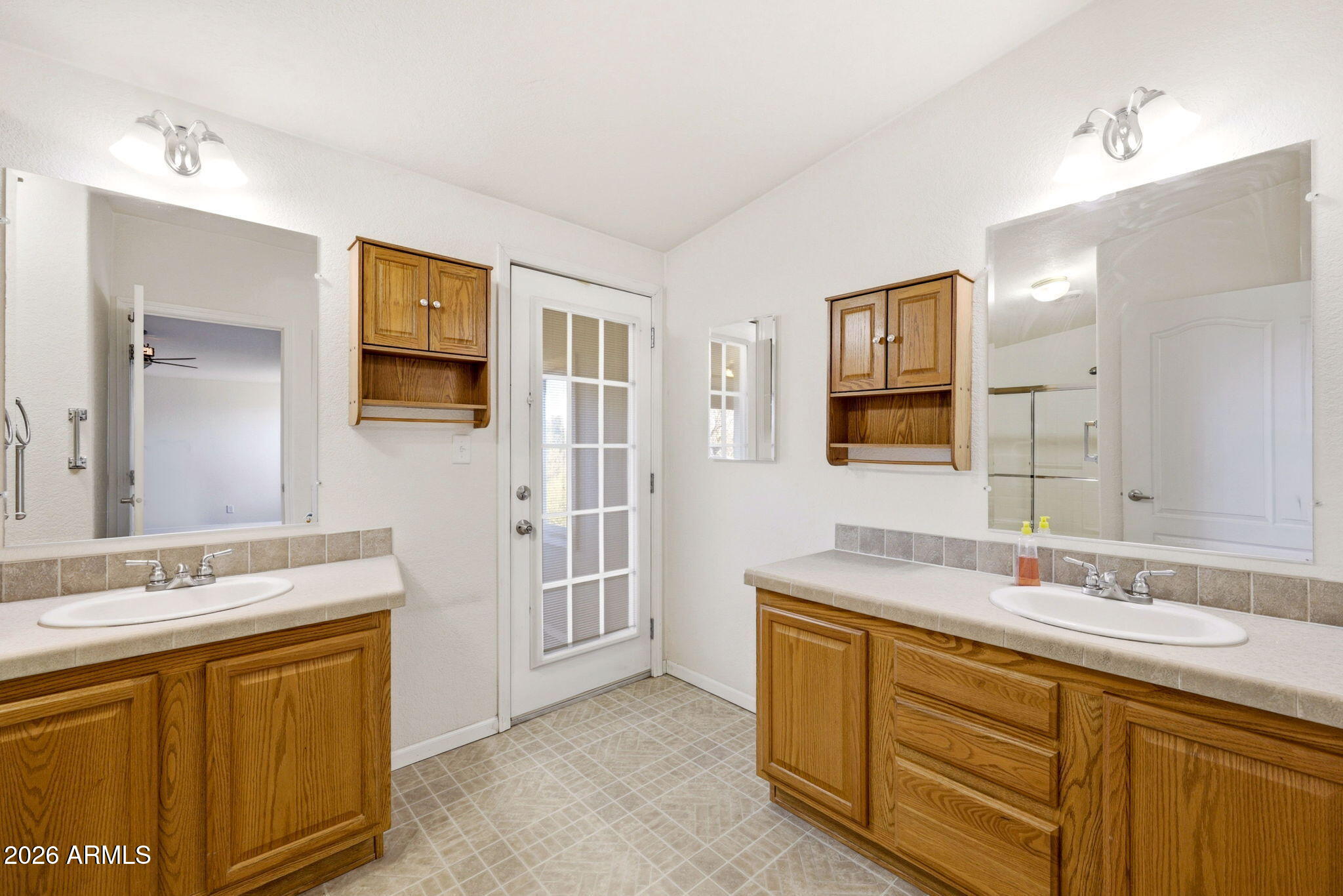 (0830) MOB HOME, NOT SUBDIV - Residential