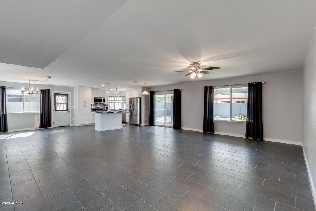 DOBSON ESTATES 3 - Residential Lease