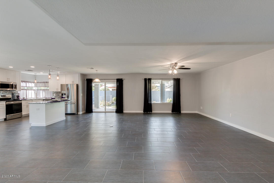 DOBSON ESTATES 3 - Residential Lease