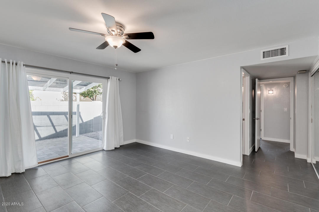 DOBSON ESTATES 3 - Residential Lease