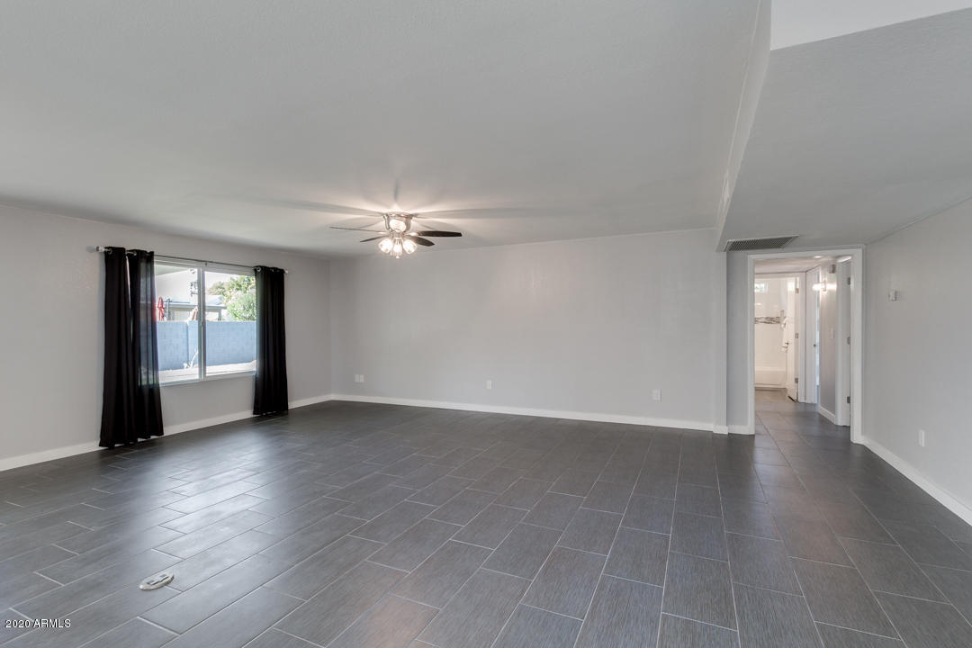 DOBSON ESTATES 3 - Residential Lease