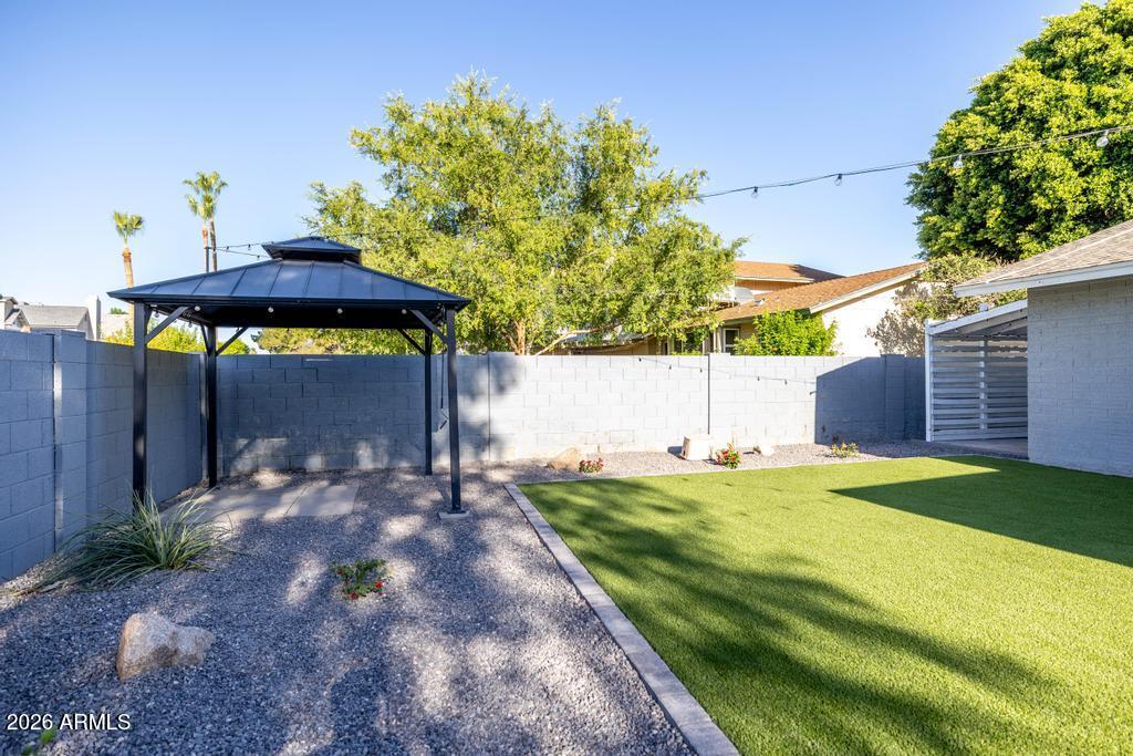 DOBSON ESTATES 3 - Residential Lease