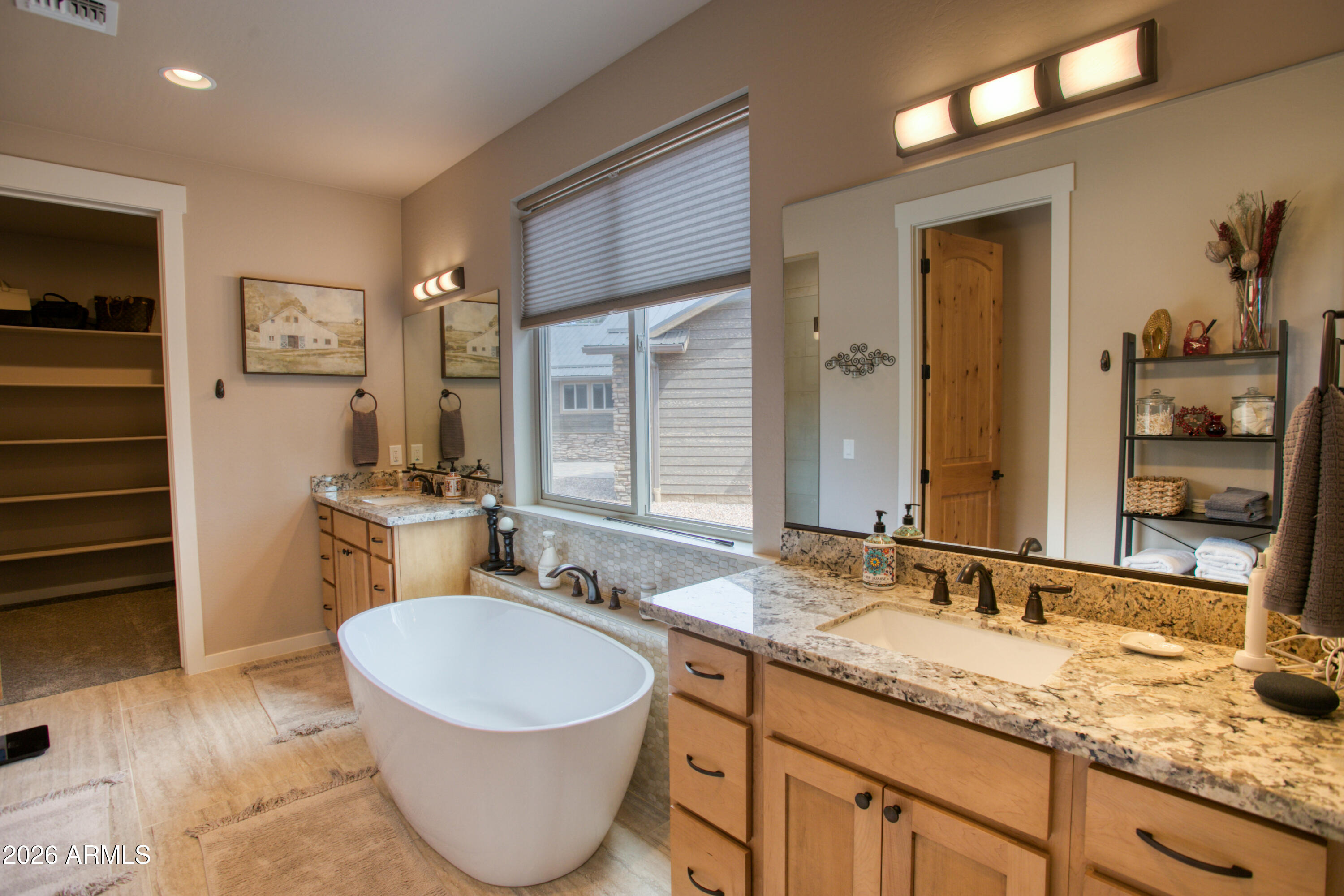 ELK SPRINGS - Residential