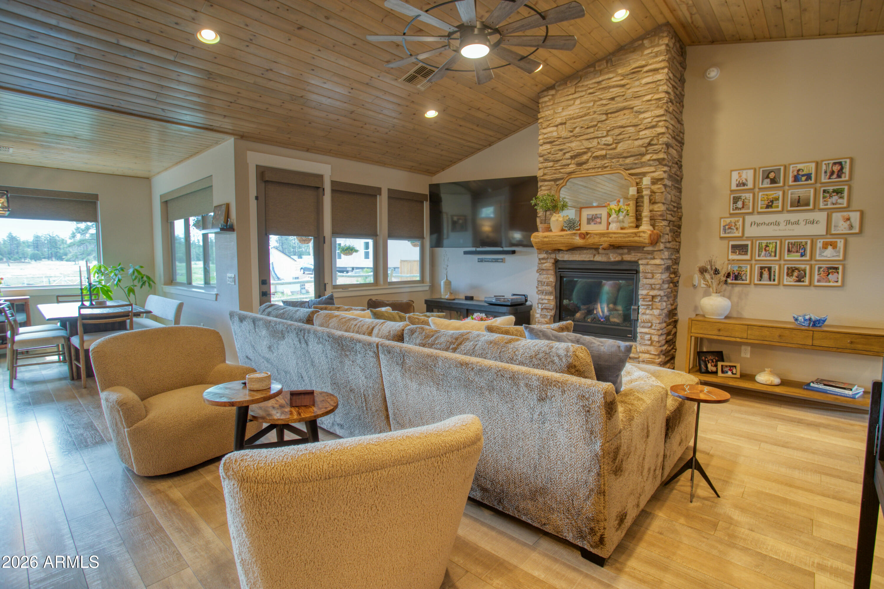 ELK SPRINGS - Residential