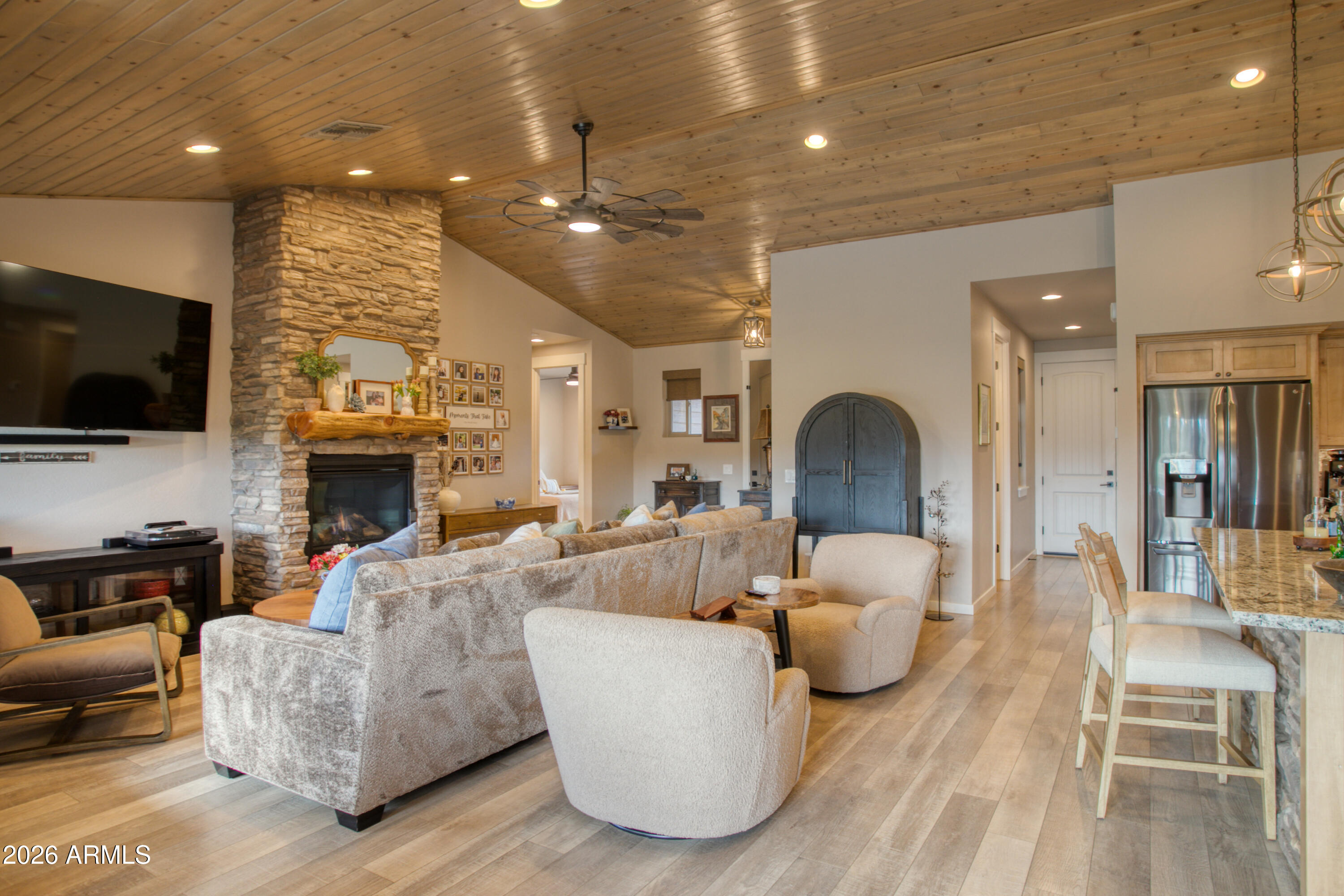 ELK SPRINGS - Residential