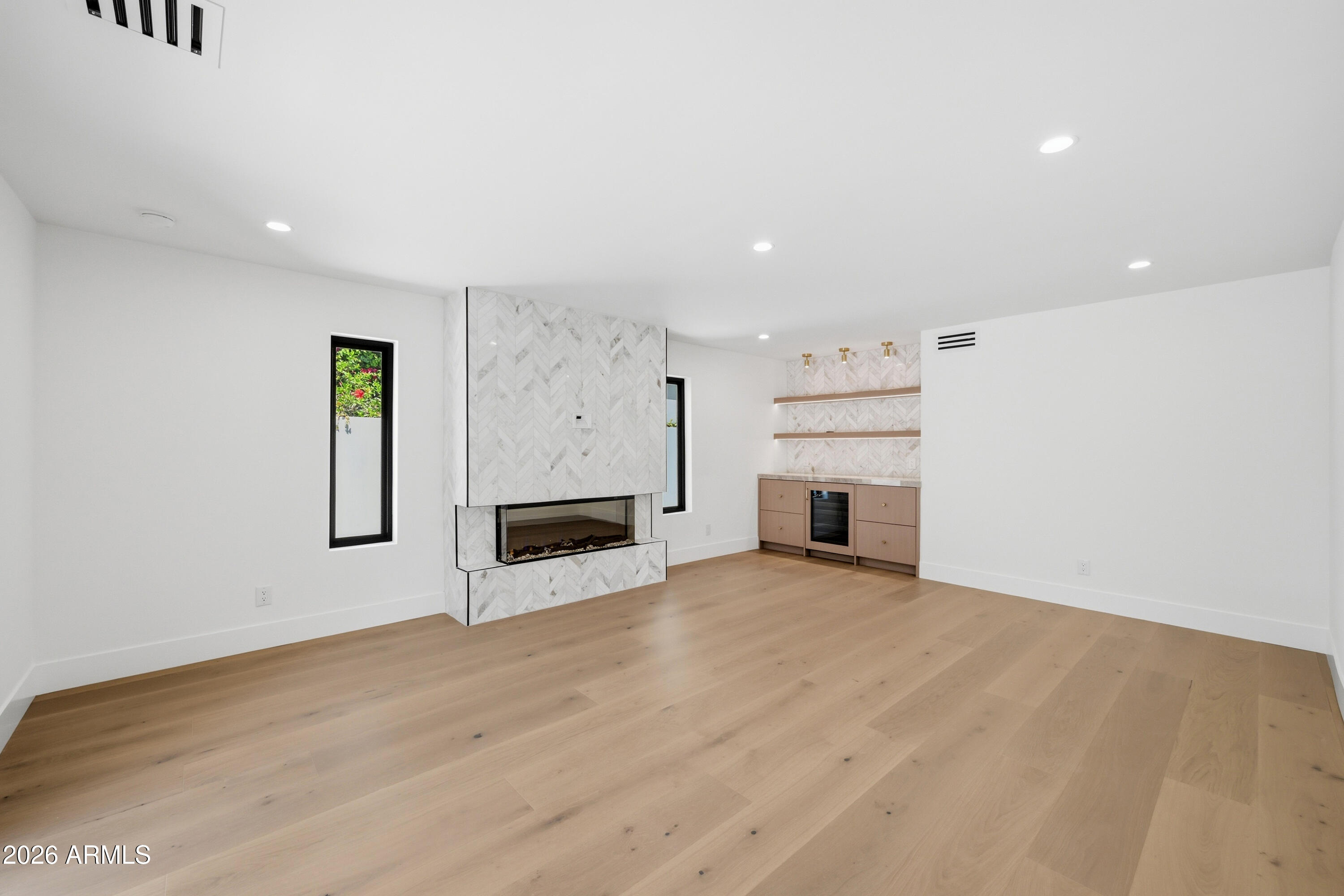 VISTA DEL LAGO - Residential