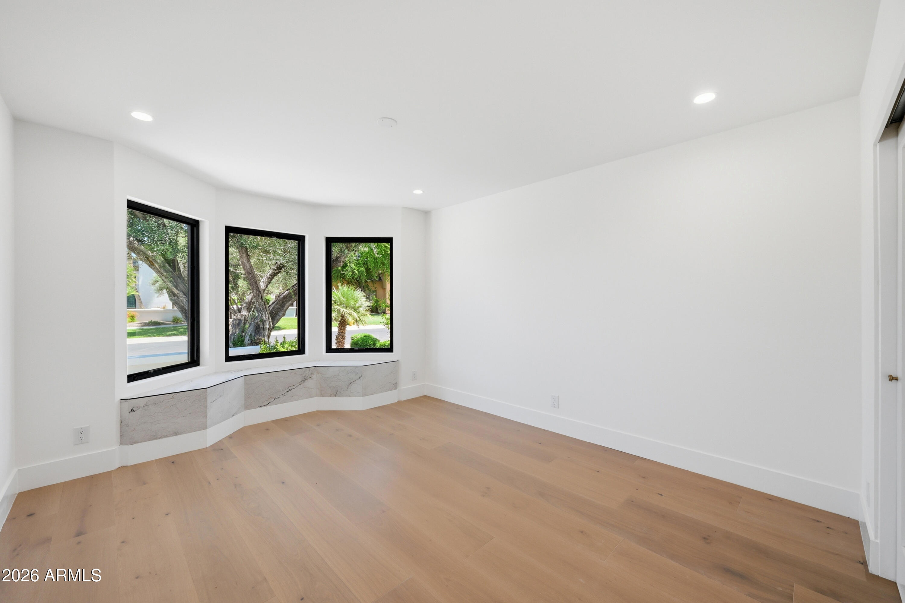 VISTA DEL LAGO - Residential