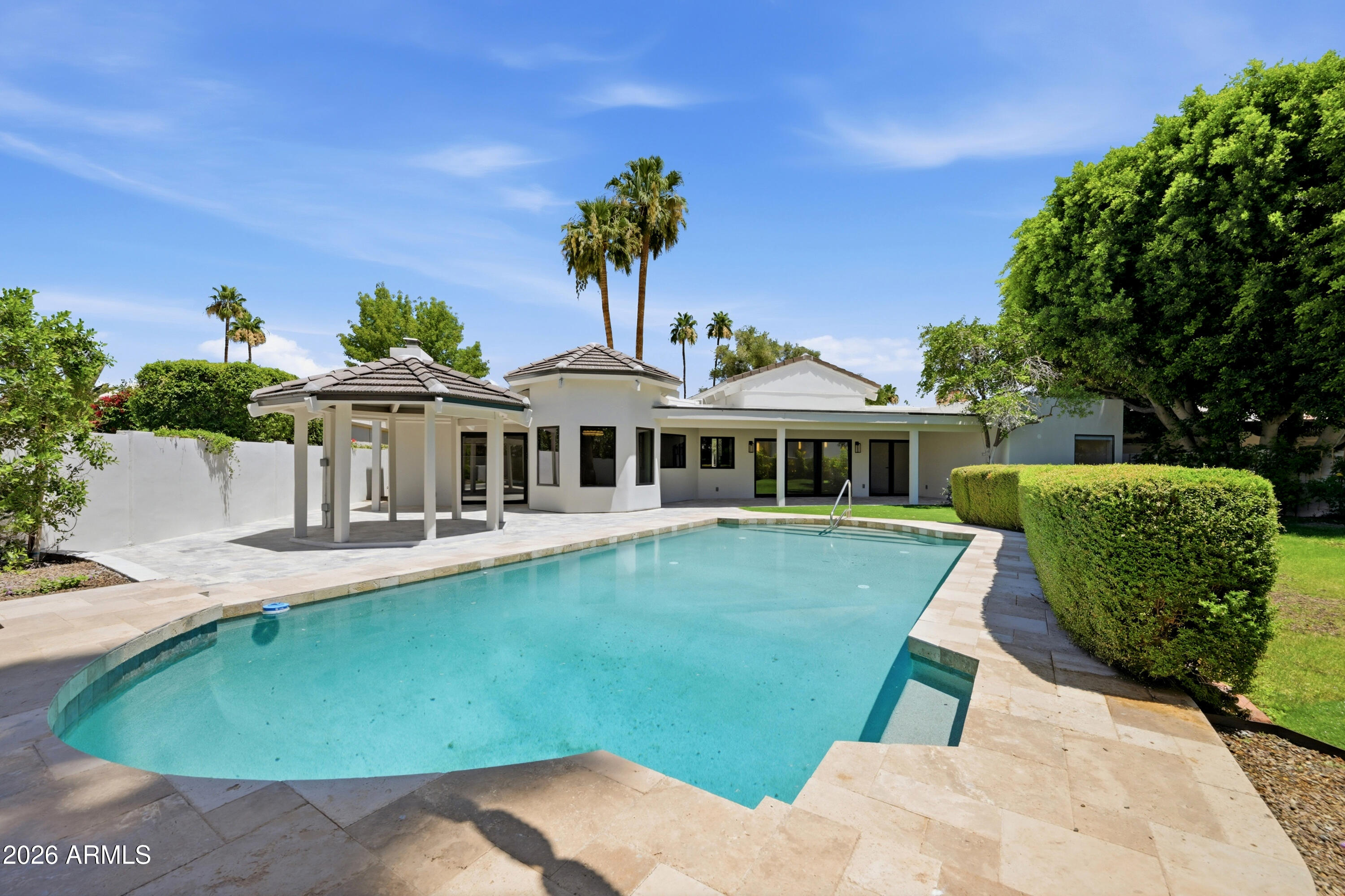 VISTA DEL LAGO - Residential