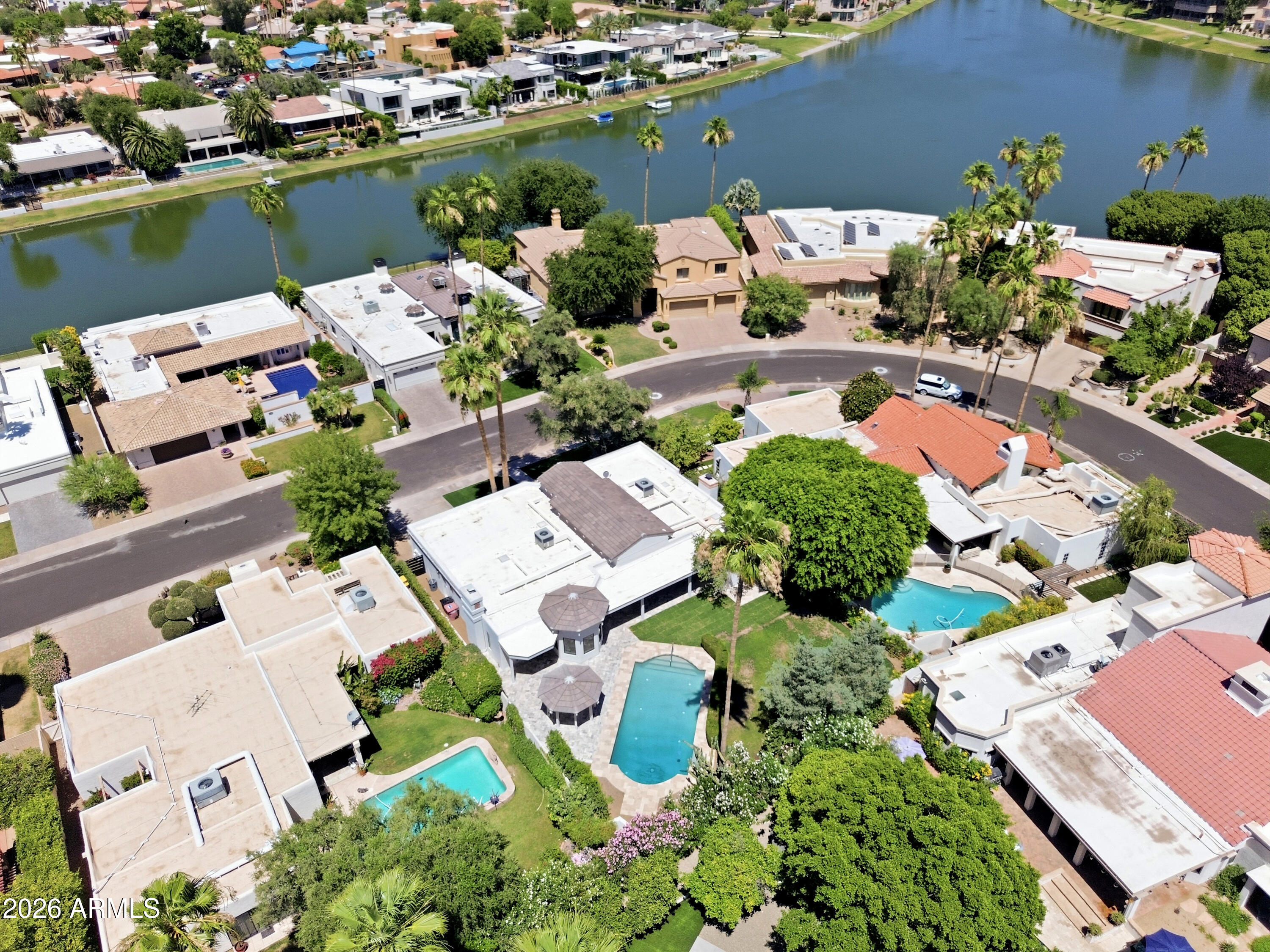 VISTA DEL LAGO - Residential
