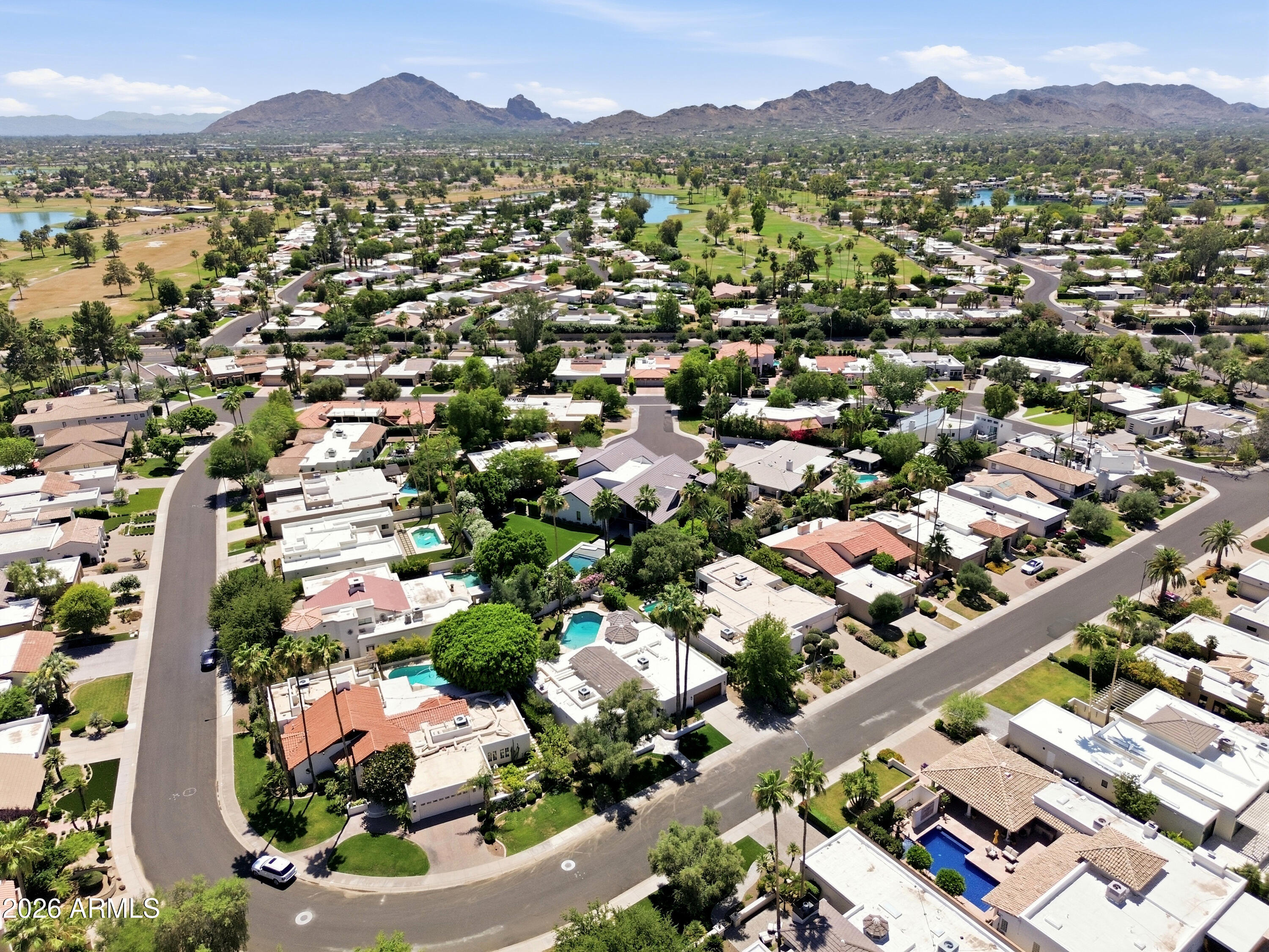 VISTA DEL LAGO - Residential