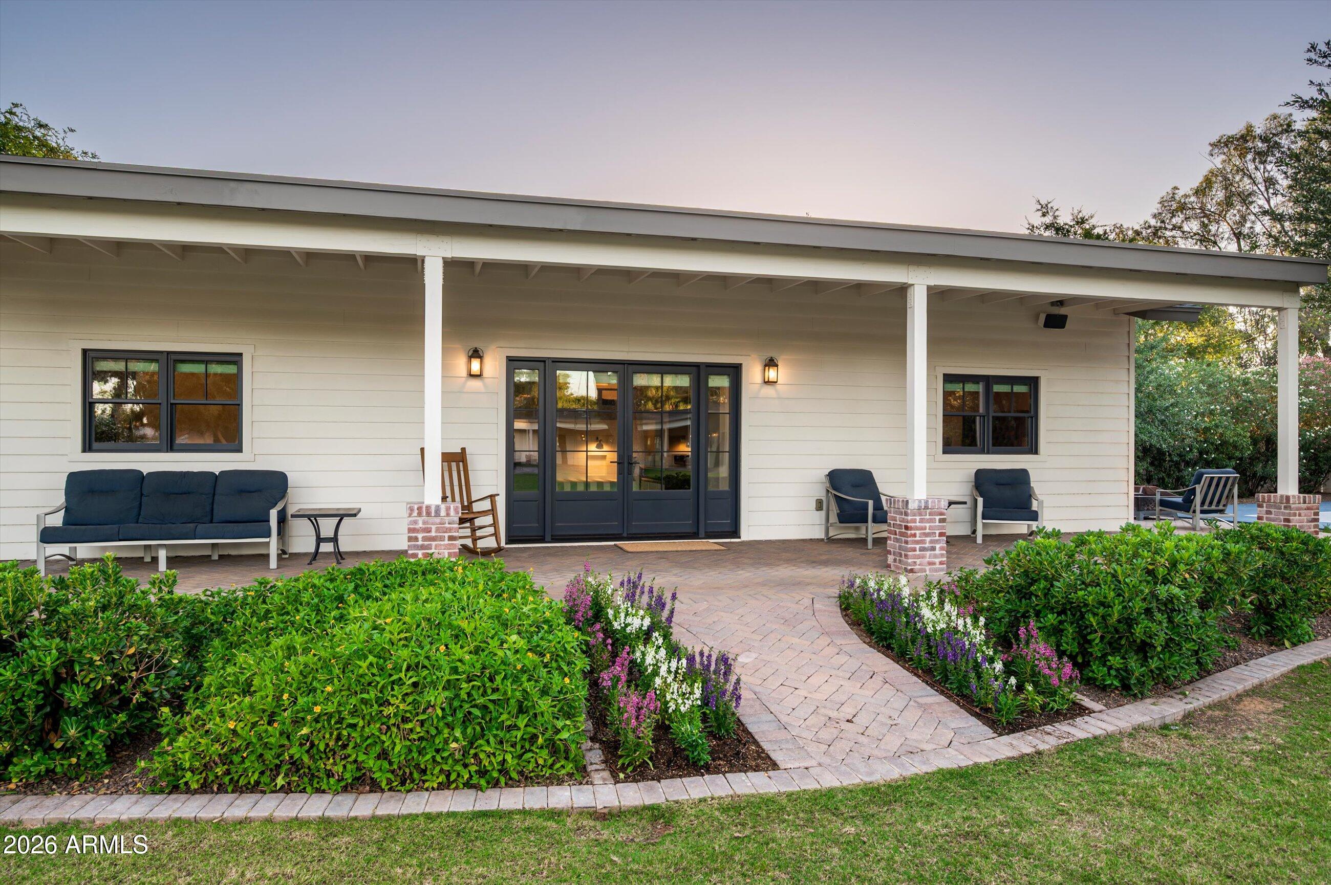 PARADISE VALLEY FARMS - Residential