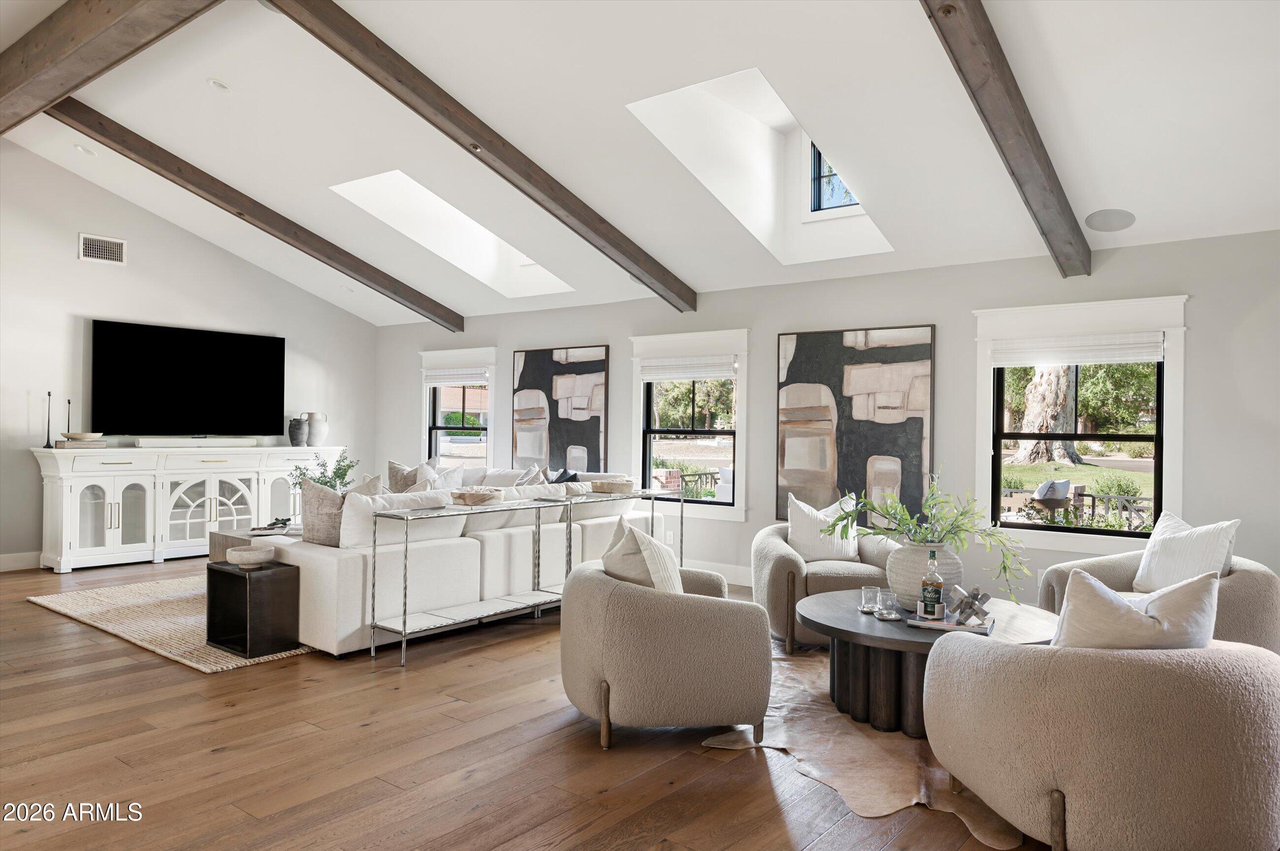 PARADISE VALLEY FARMS - Residential