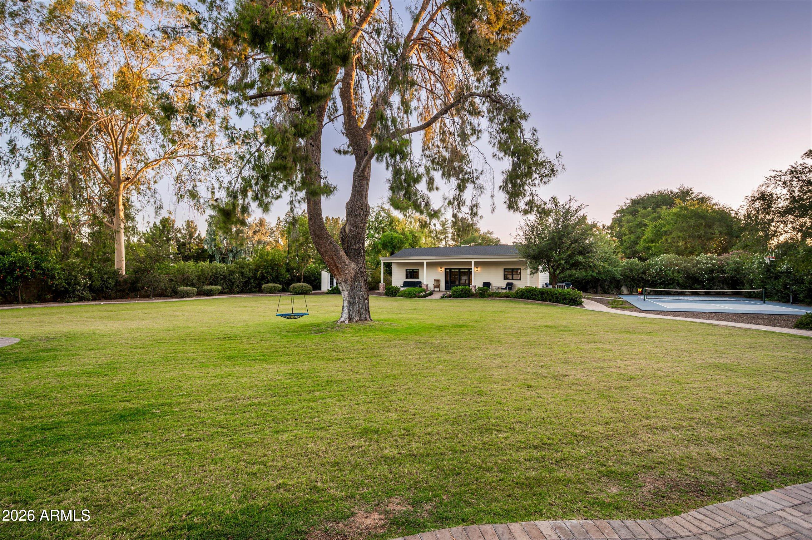 PARADISE VALLEY FARMS - Residential